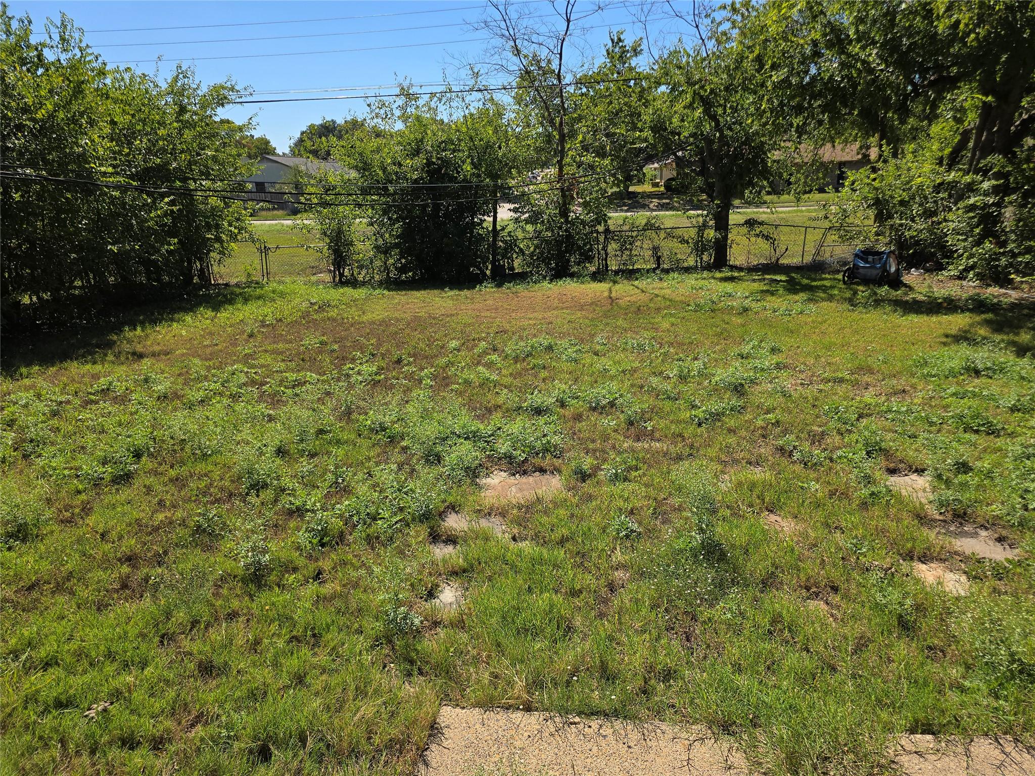 main property photo 8