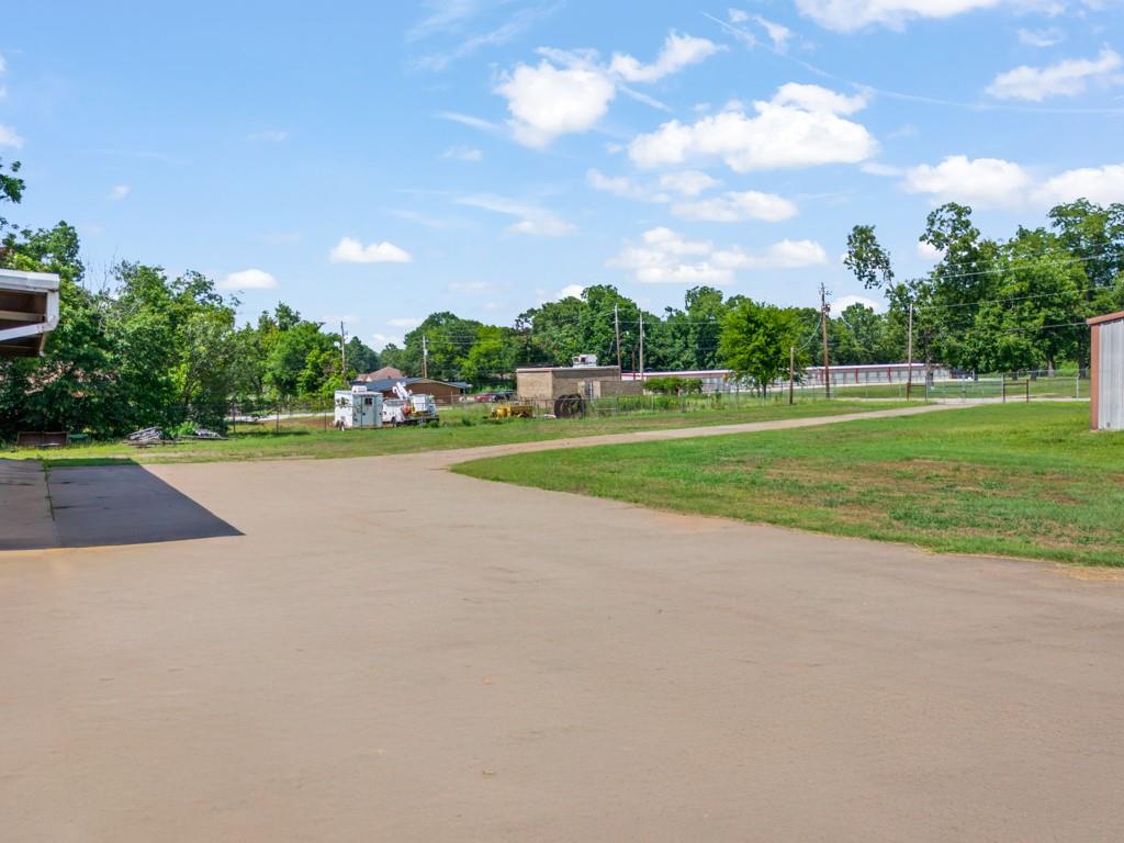main property photo 10