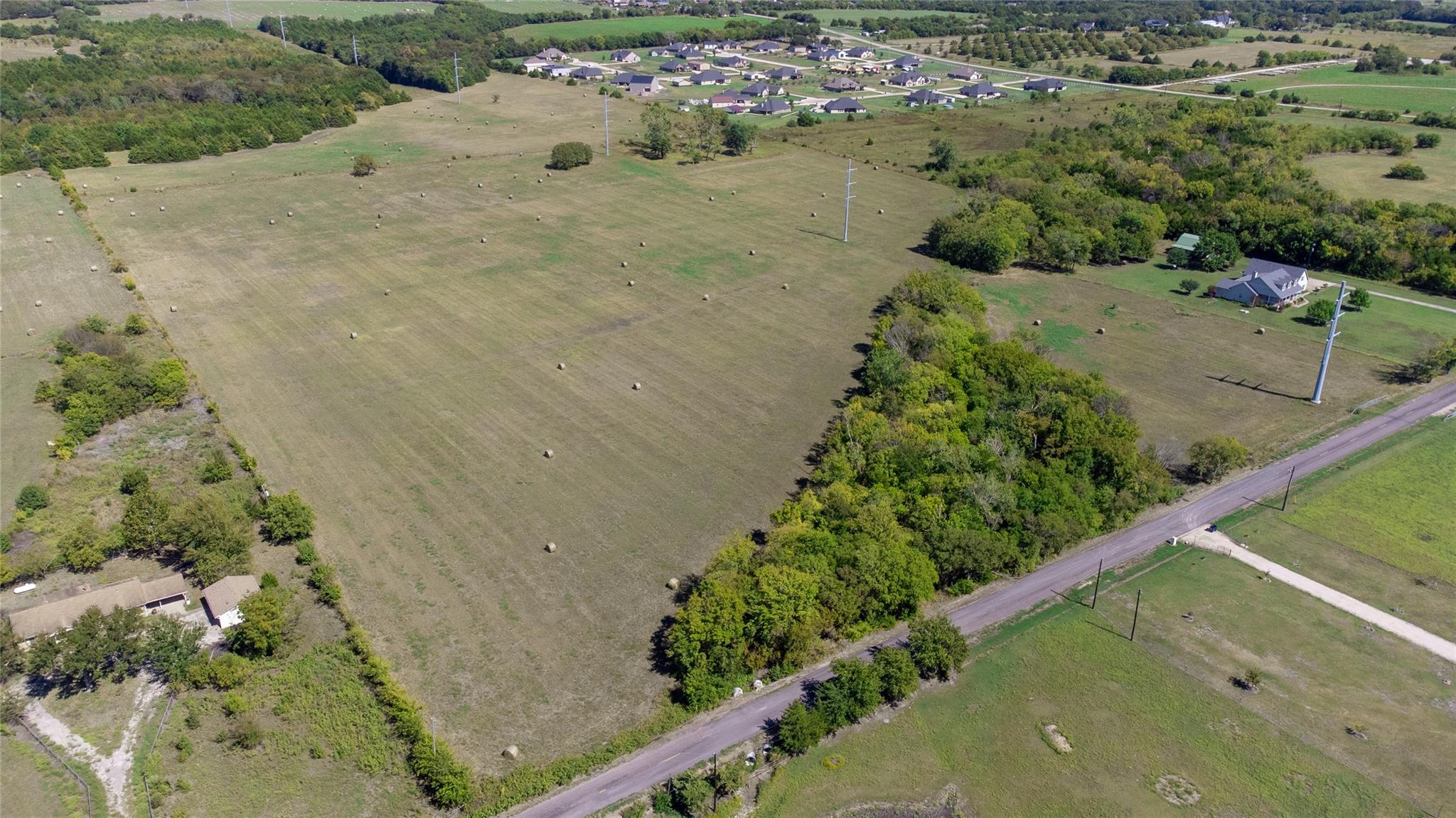 main property photo 7