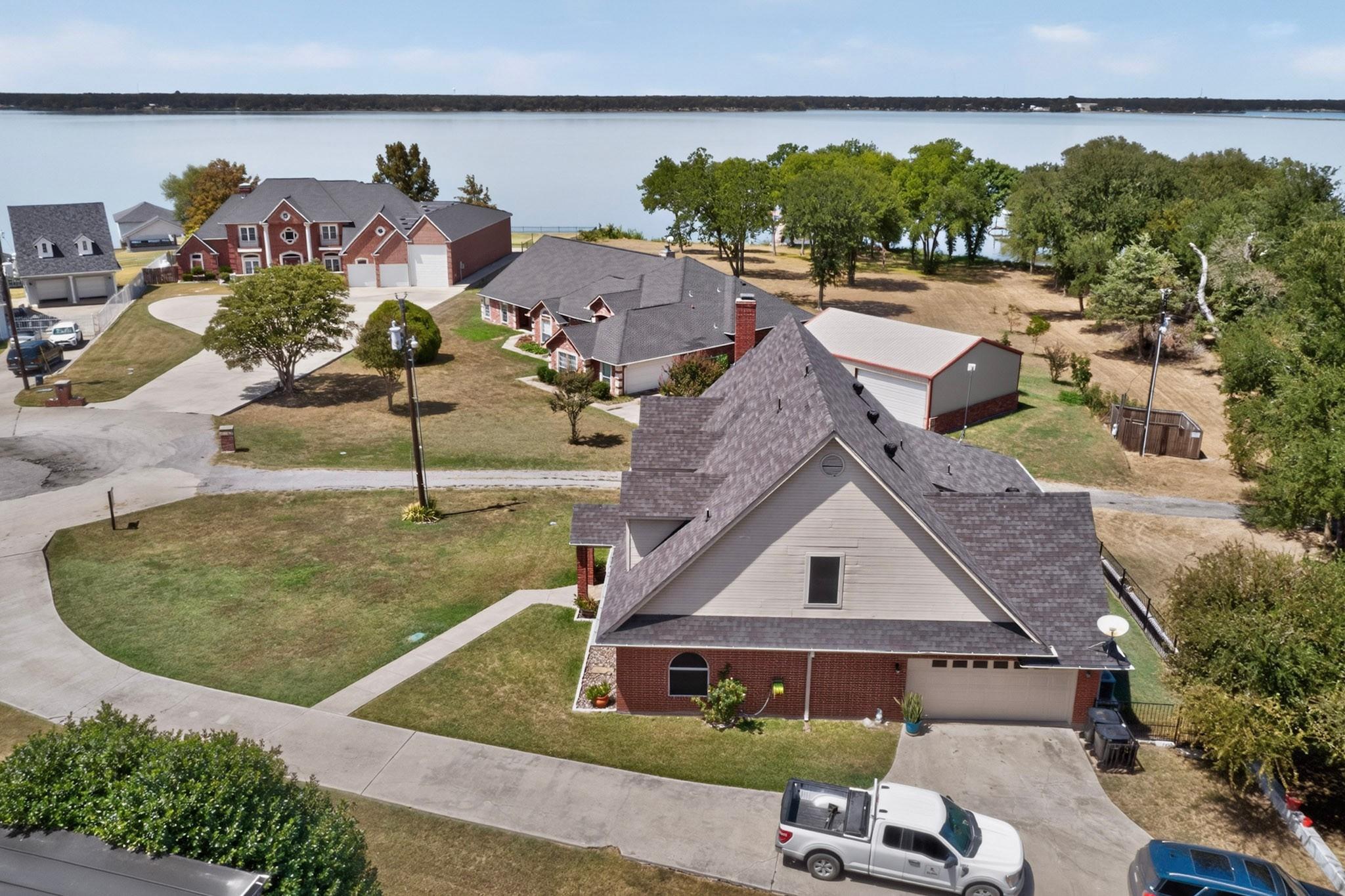 main property photo 32