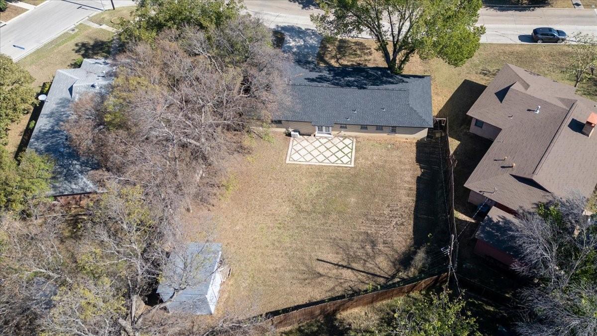 main property photo 19