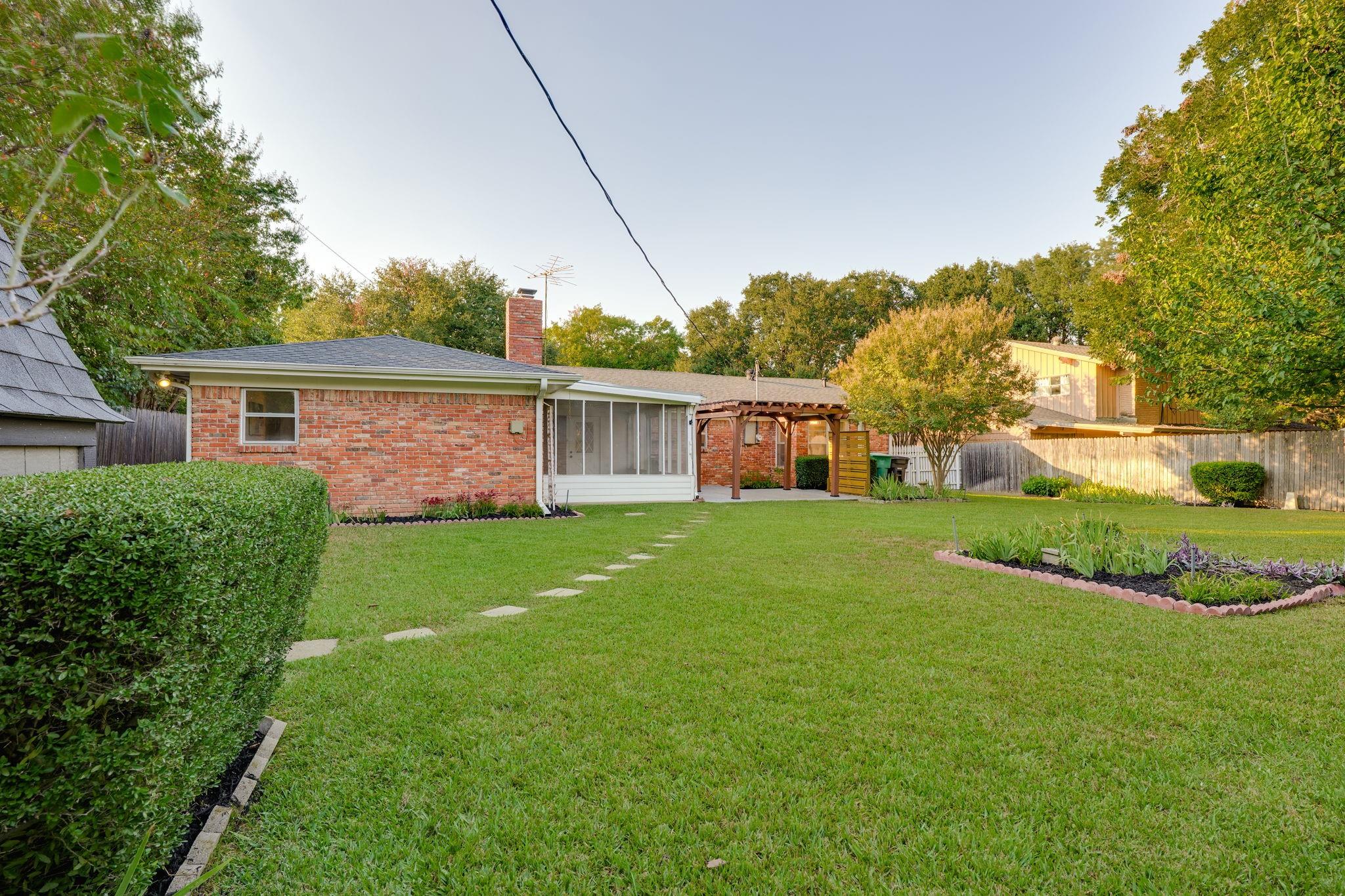 main property photo 19