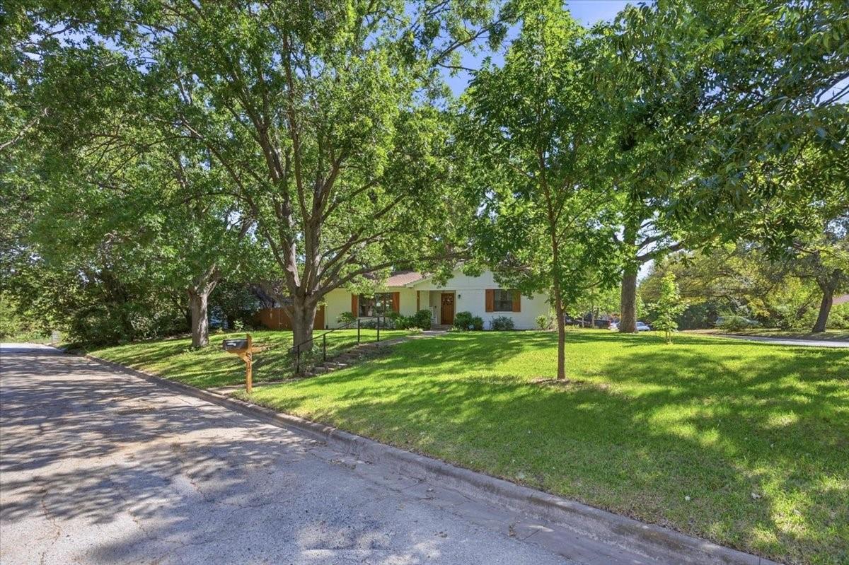 main property photo 36