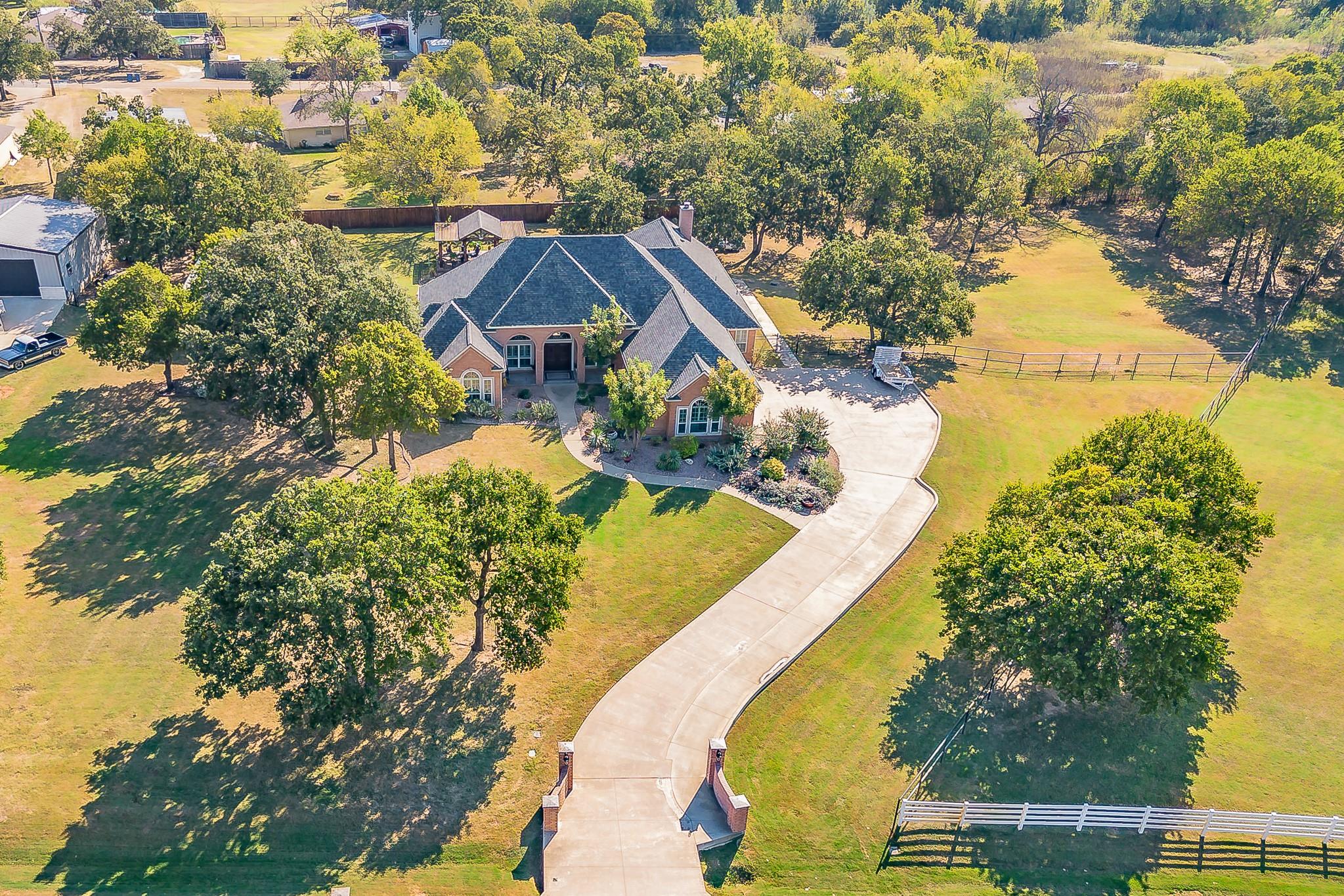 main property photo 0