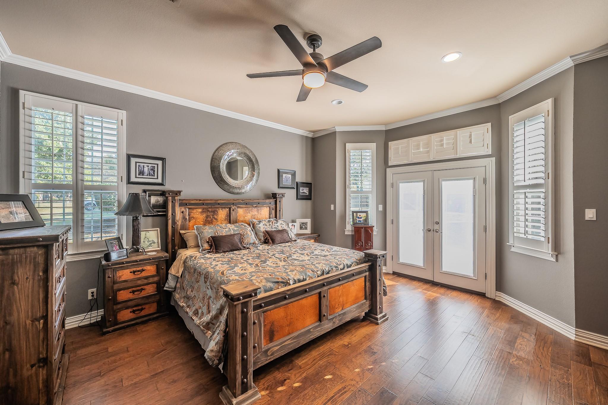 main property photo 17
