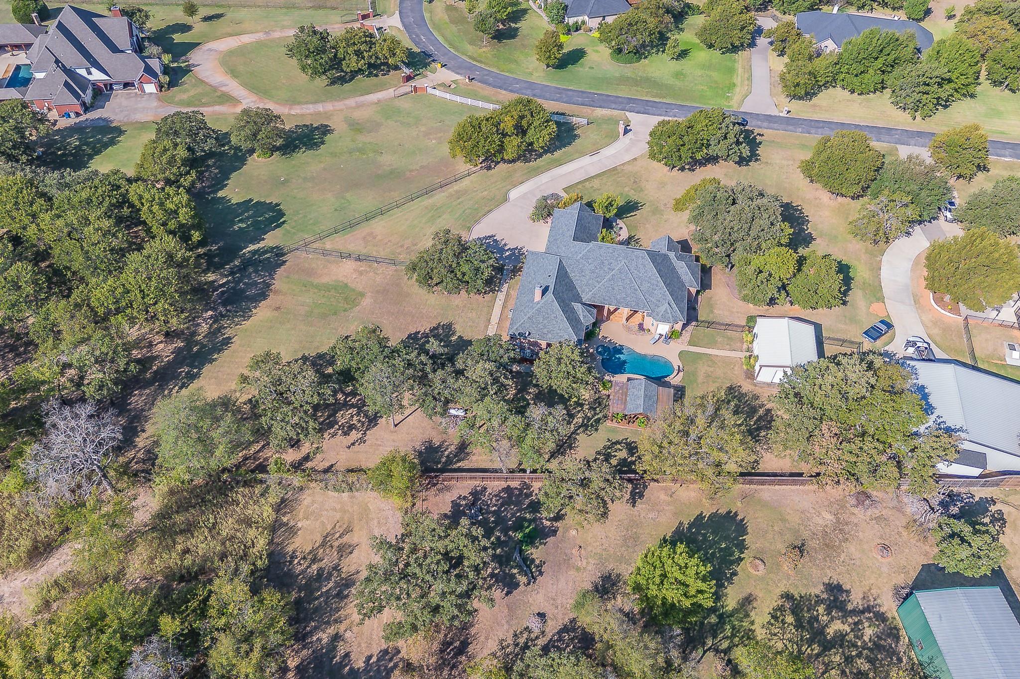 main property photo 39