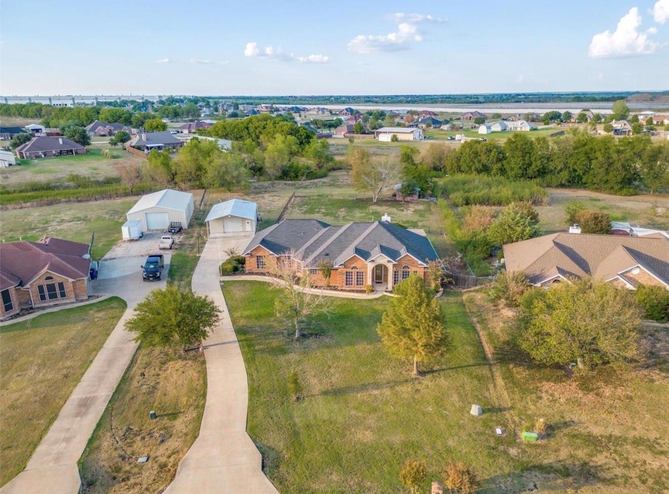 main property photo 25