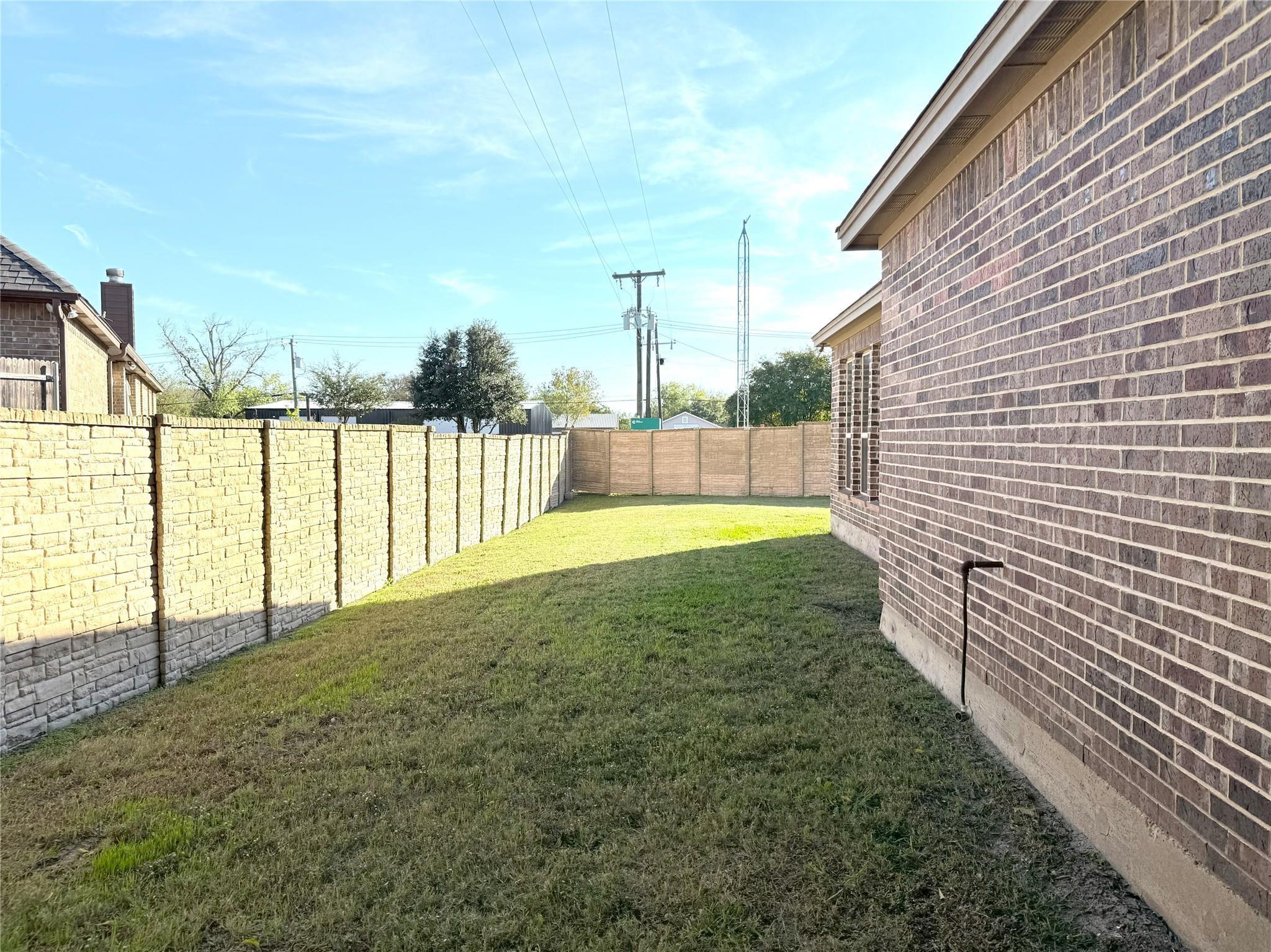 main property photo 31