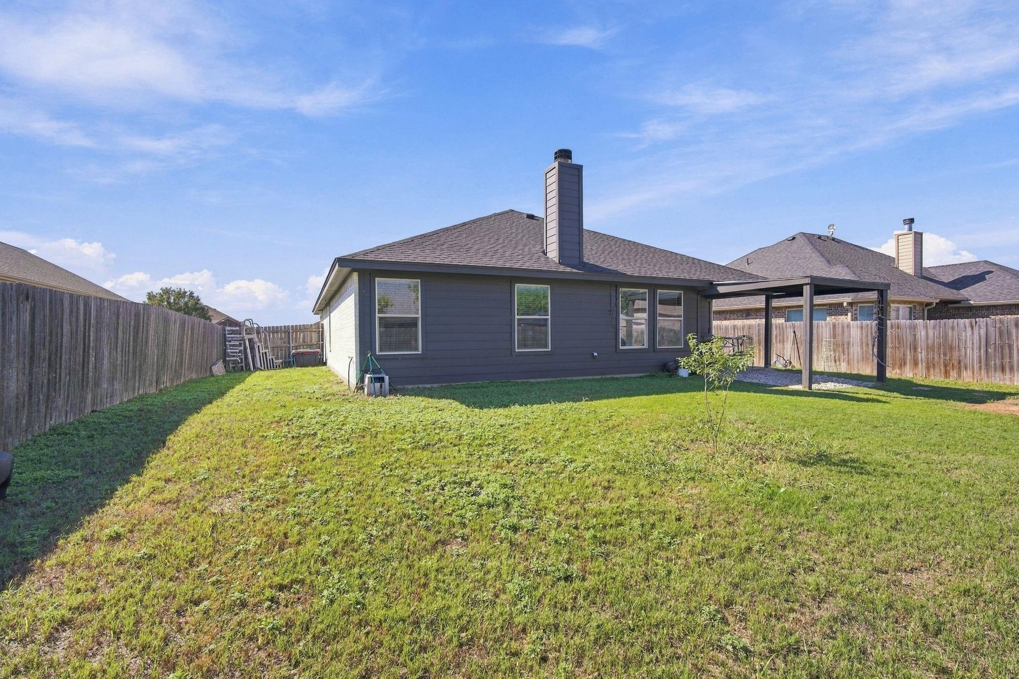 main property photo 25