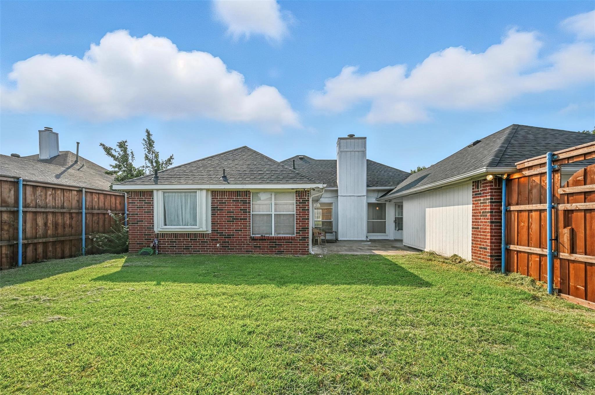 main property photo 16