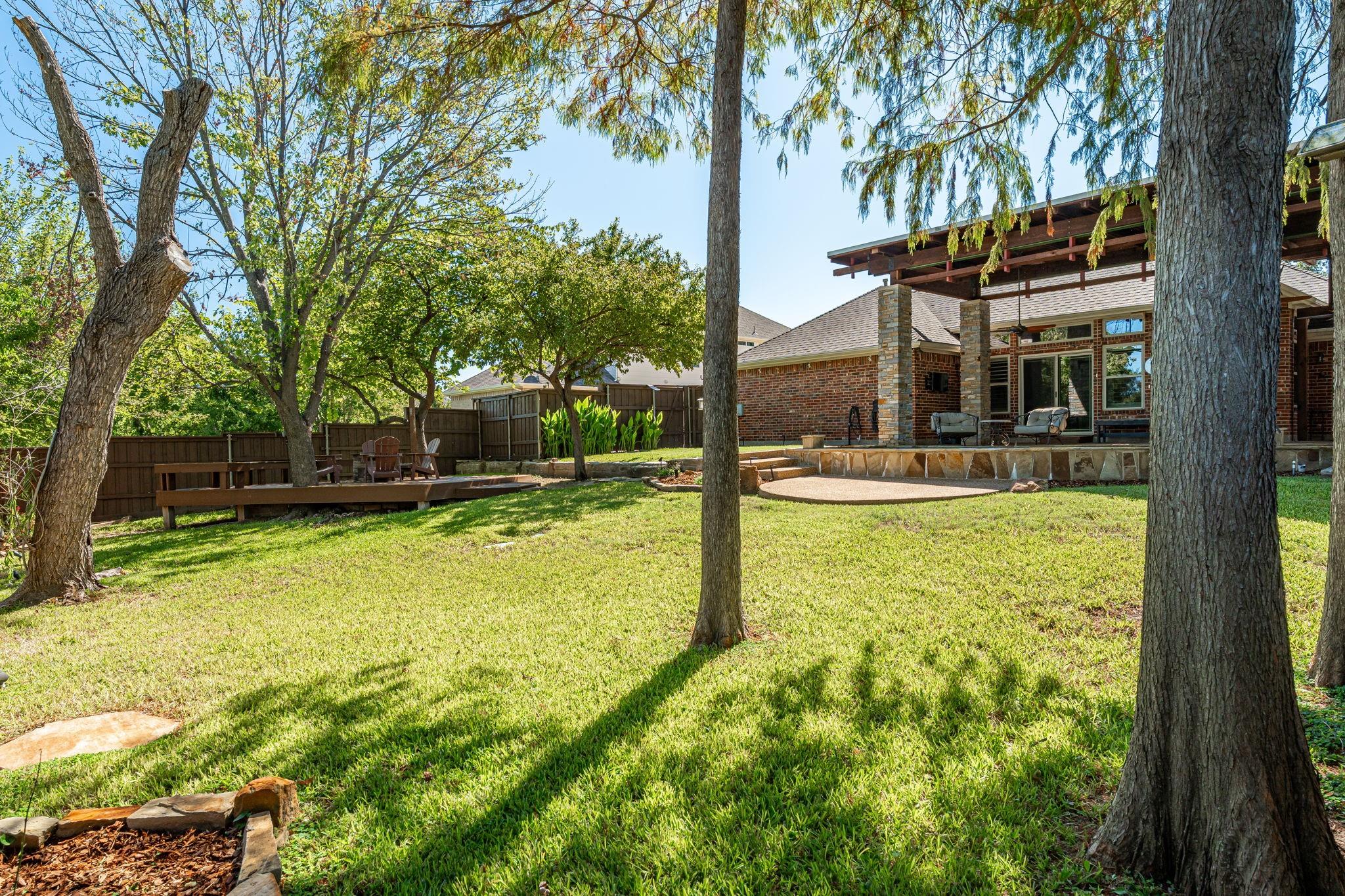 main property photo 30