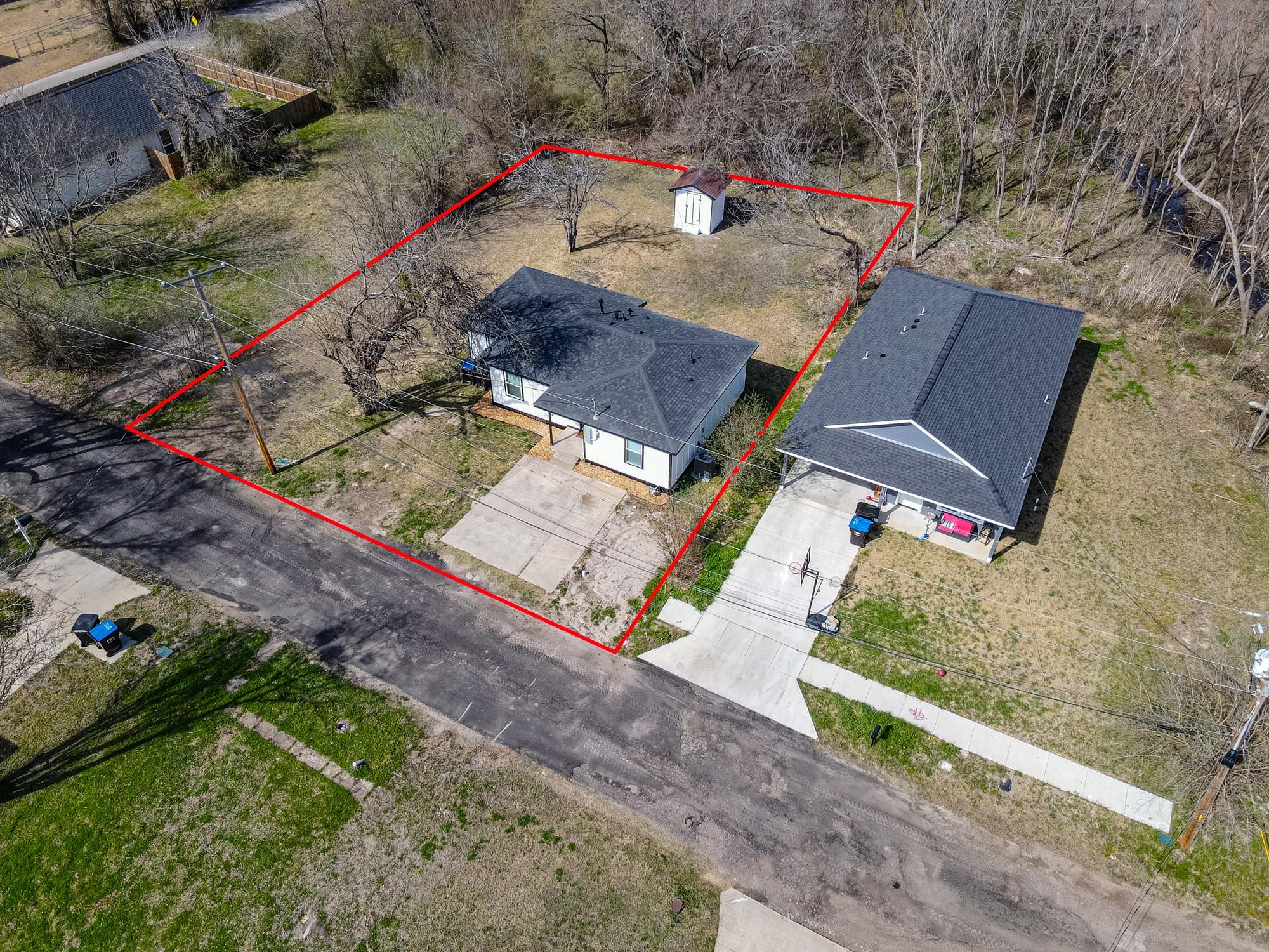 main property photo 9