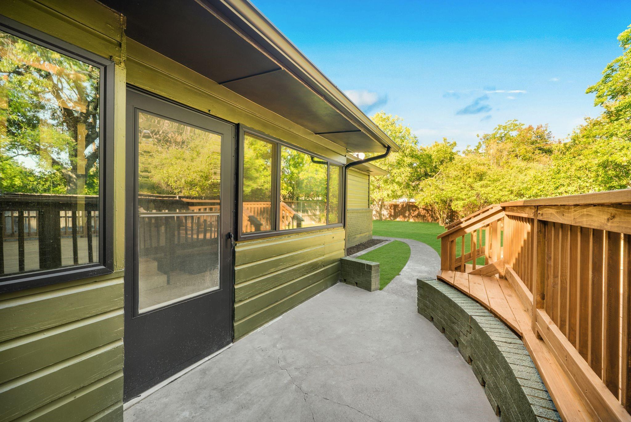 main property photo 21