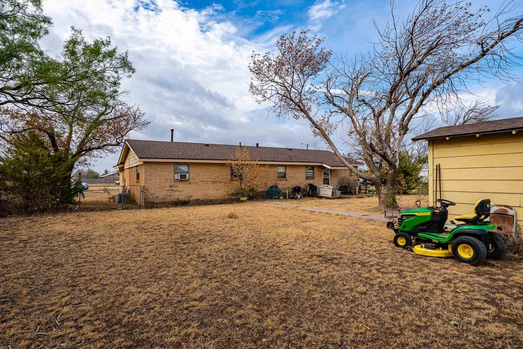 main property photo 9