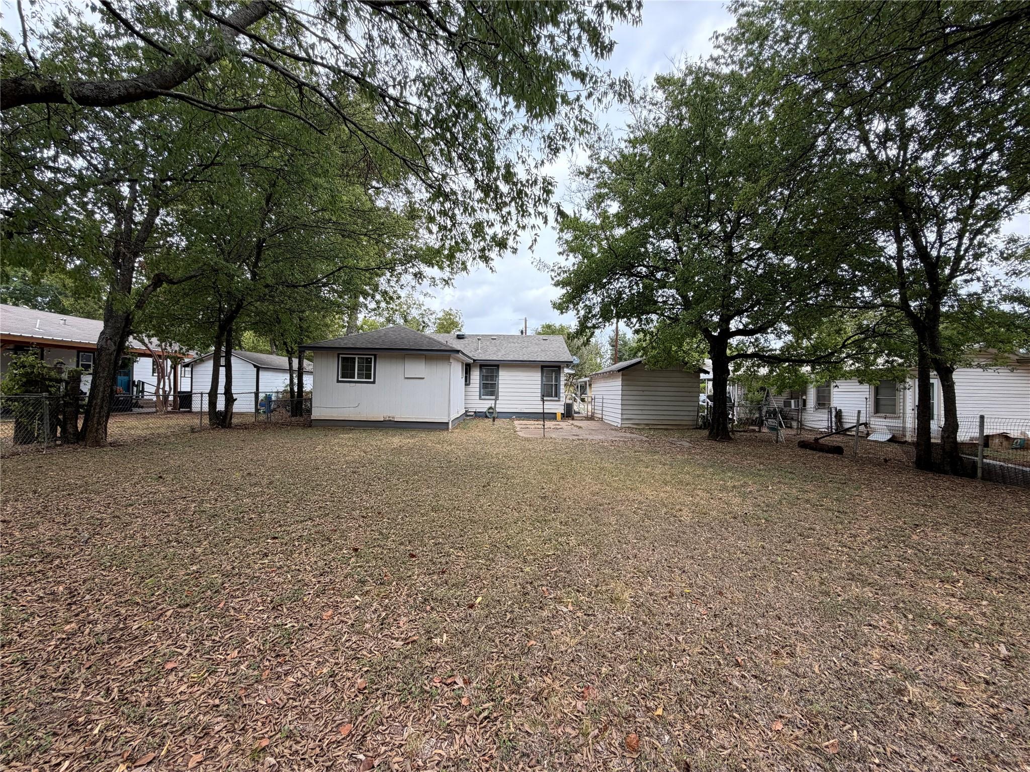 main property photo 16
