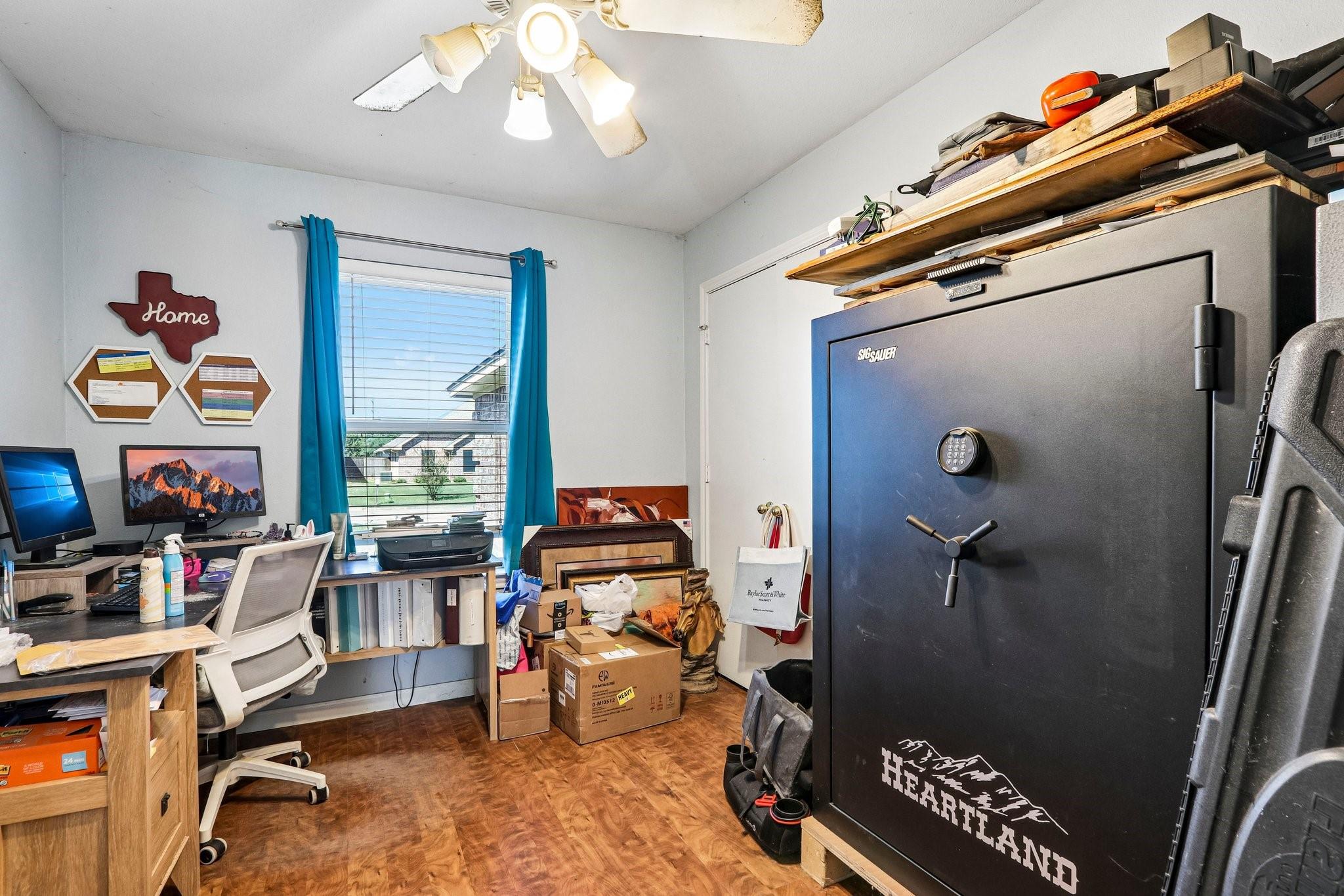 main property photo 18