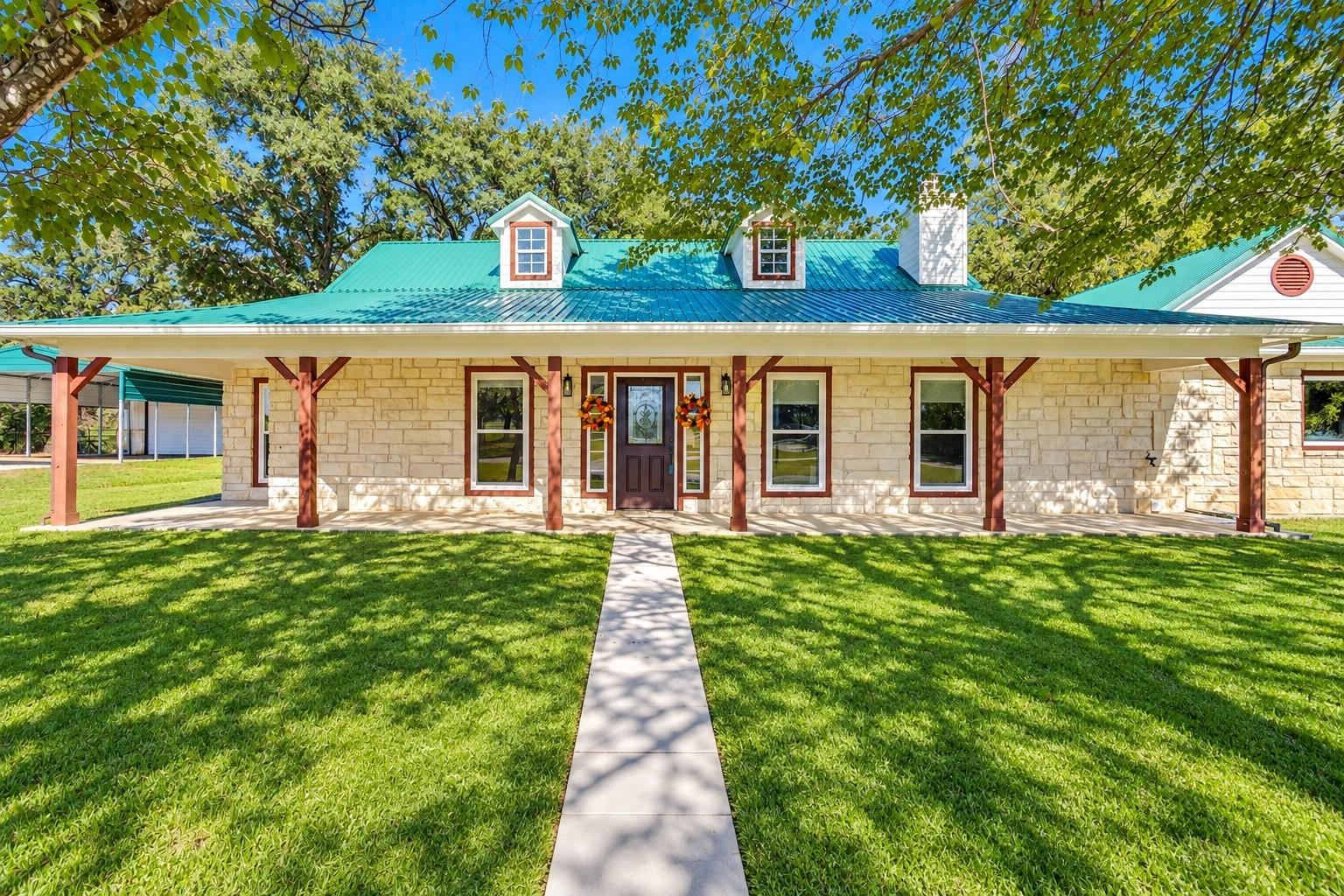 main property photo 2