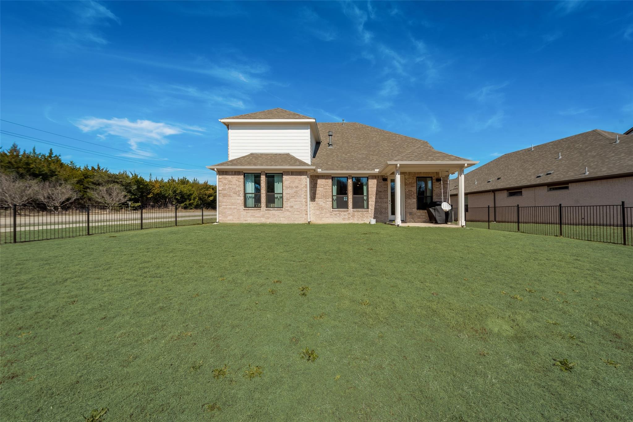 main property photo 22