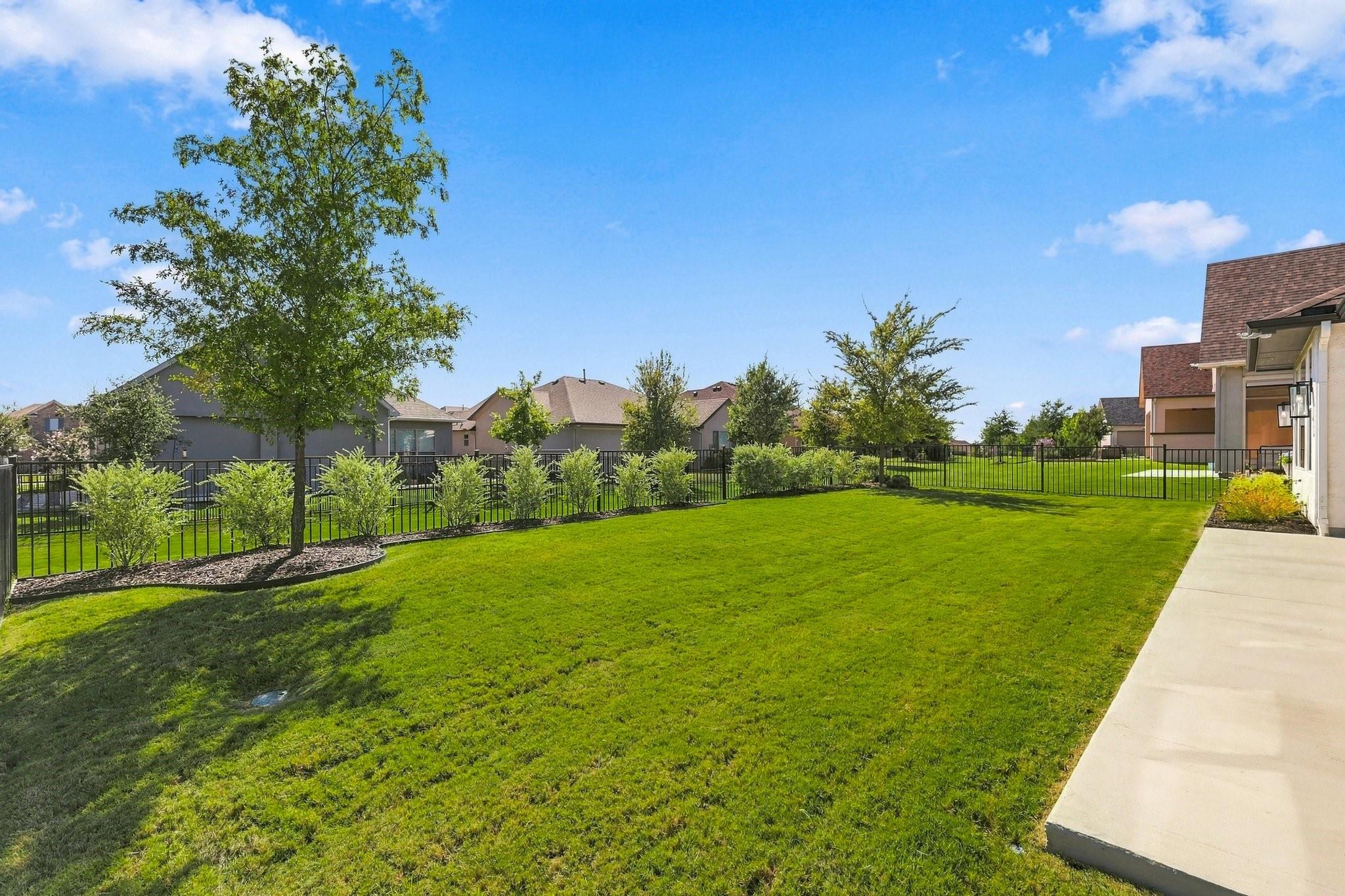 main property photo 23