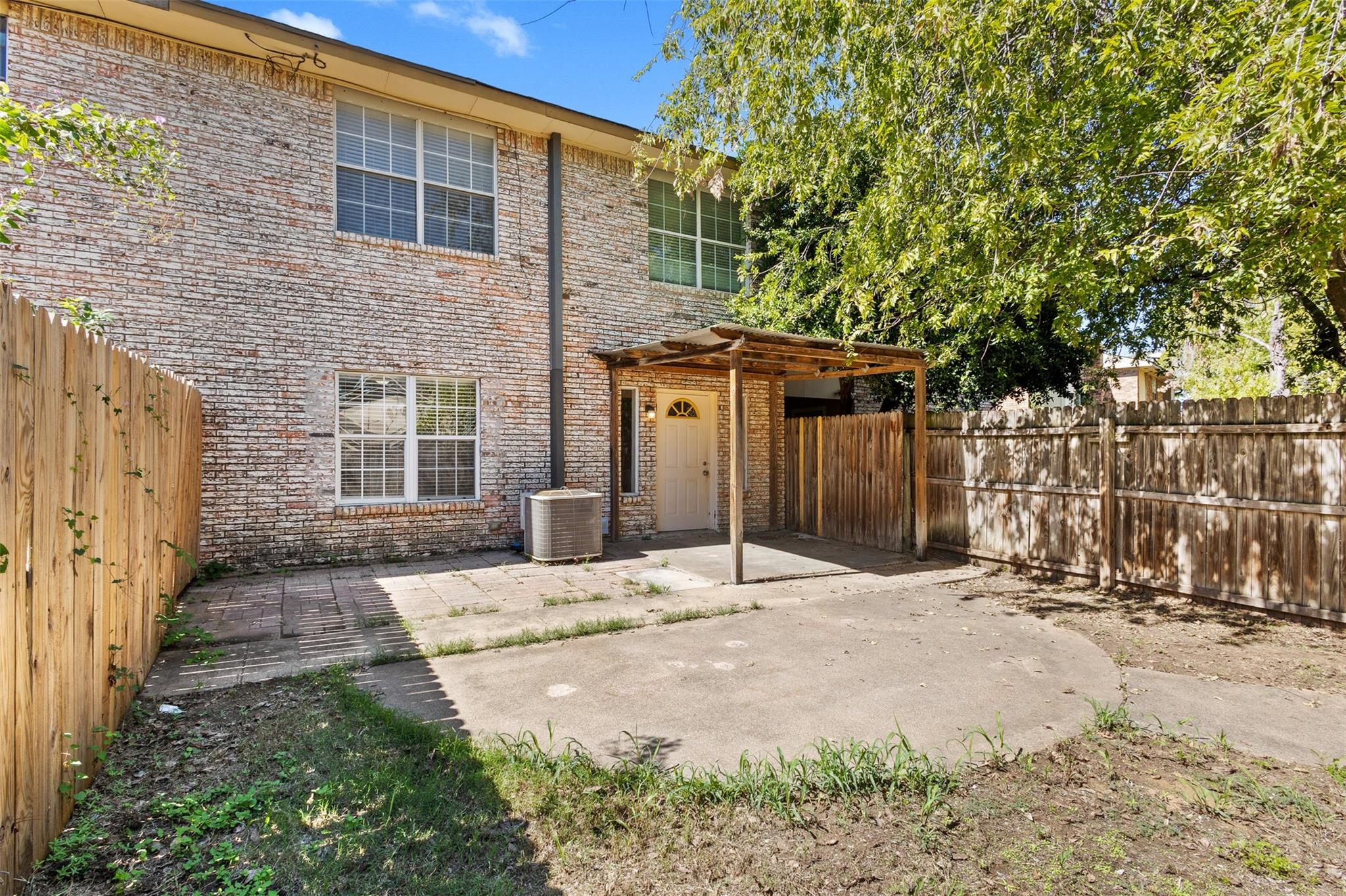 main property photo 22