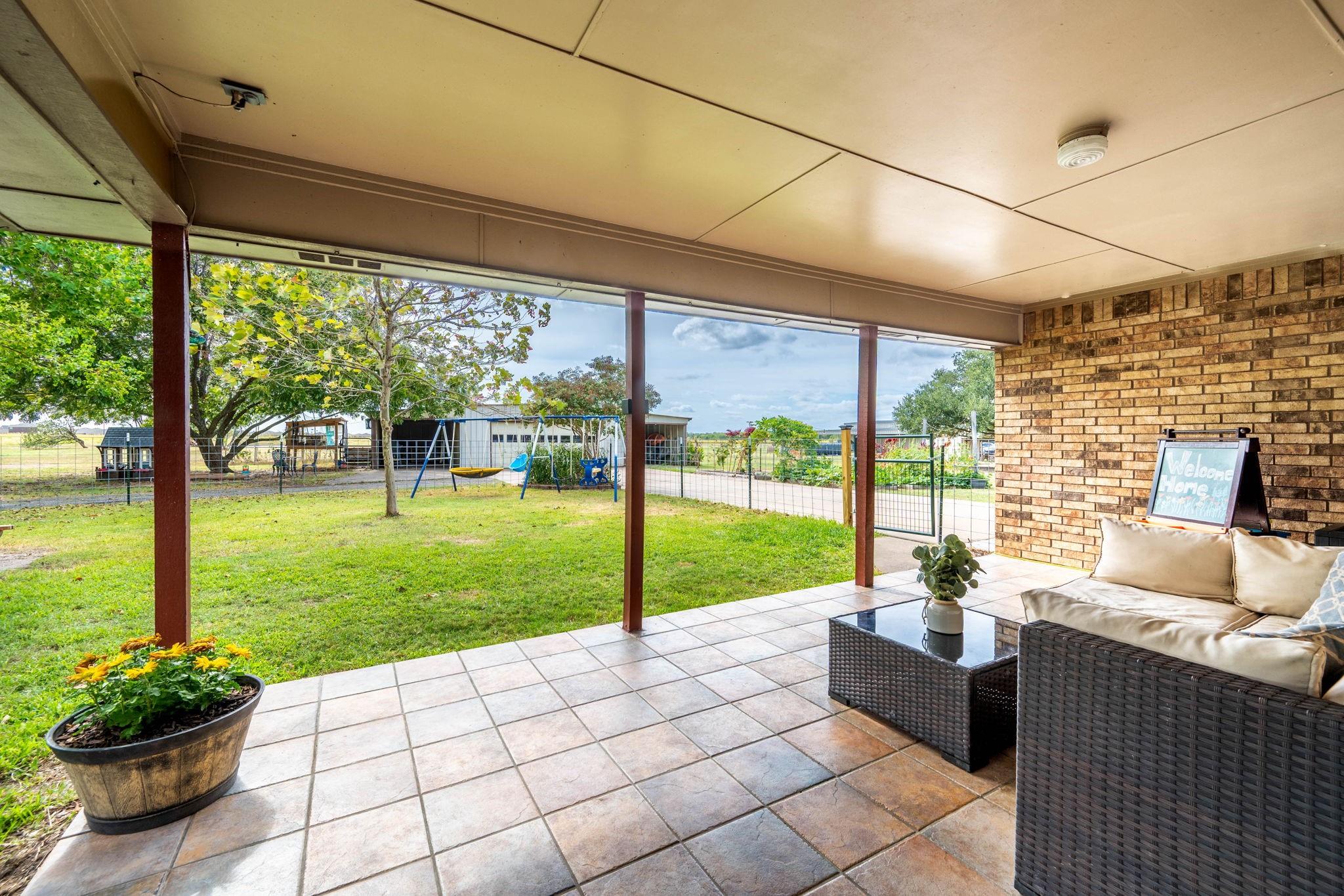 main property photo 26