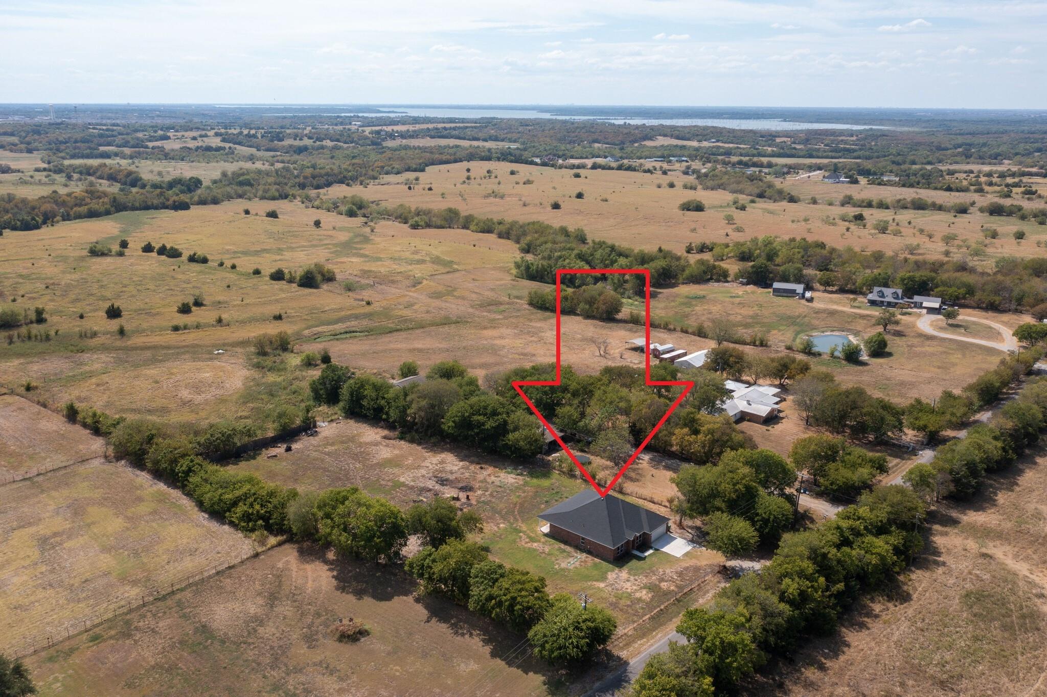 main property photo 37