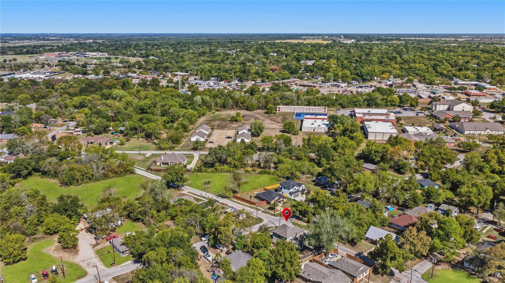 main property photo 25