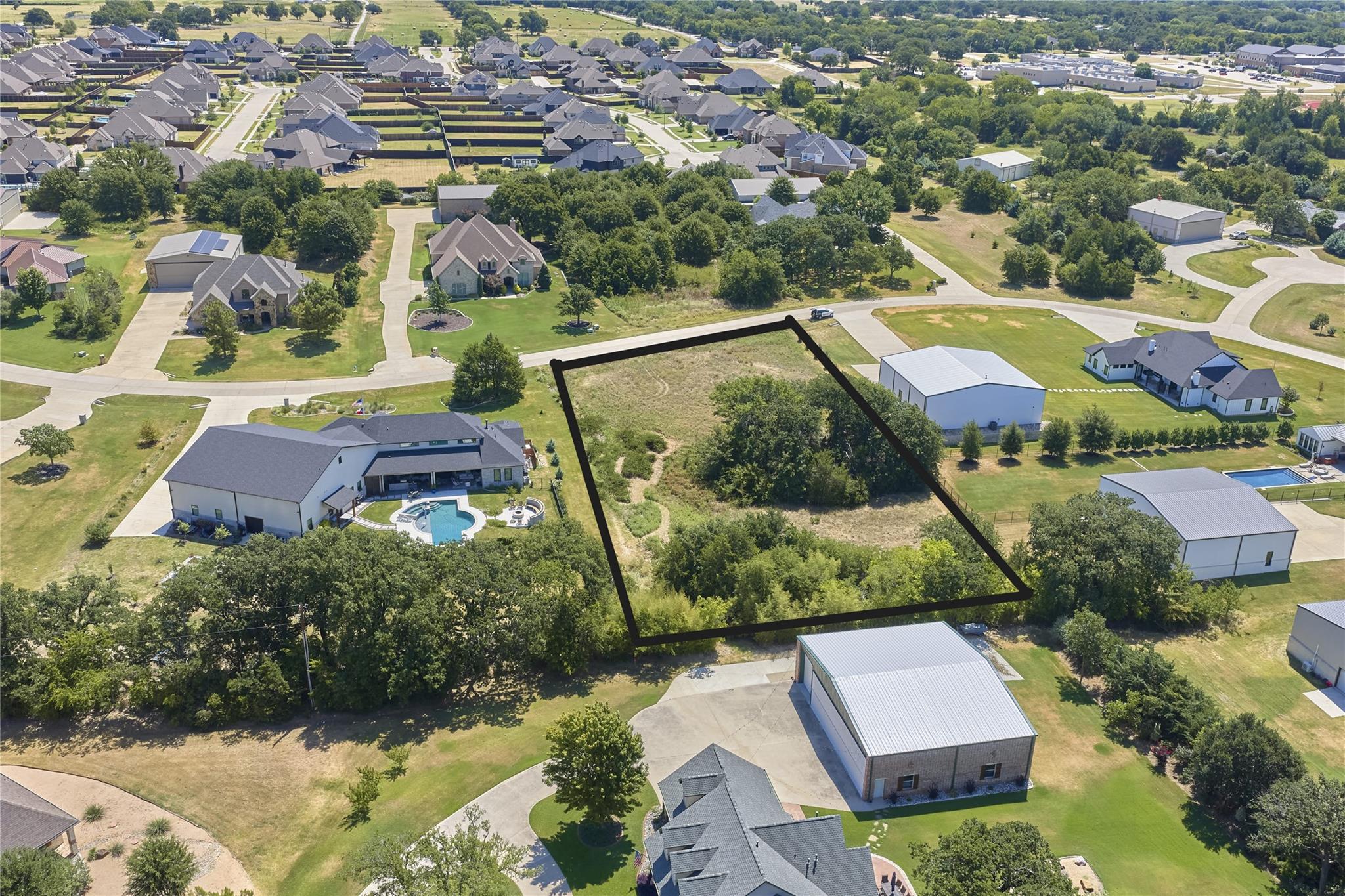 main property photo 4