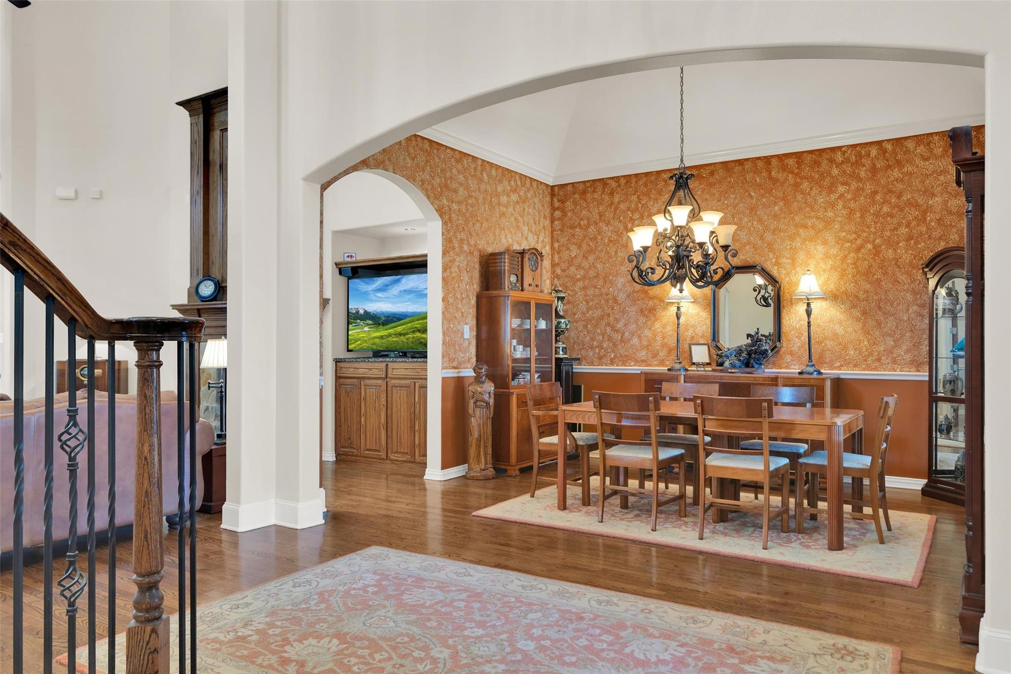main property photo 3