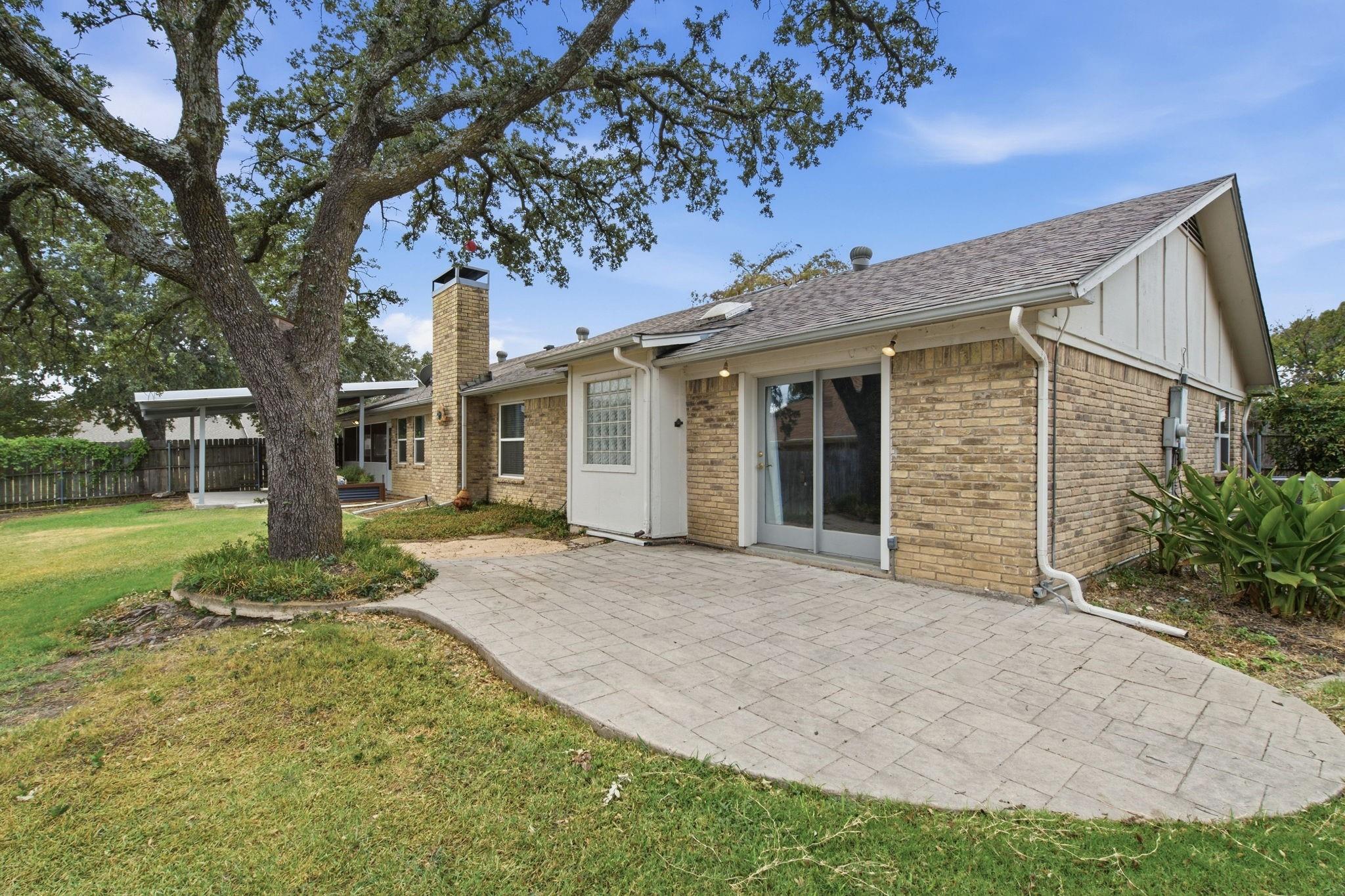 main property photo 34