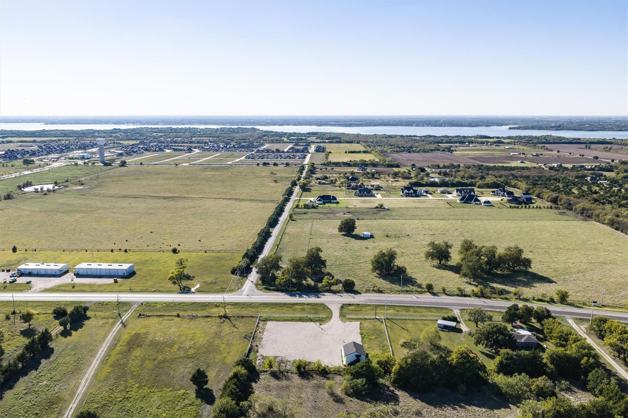 main property photo 26