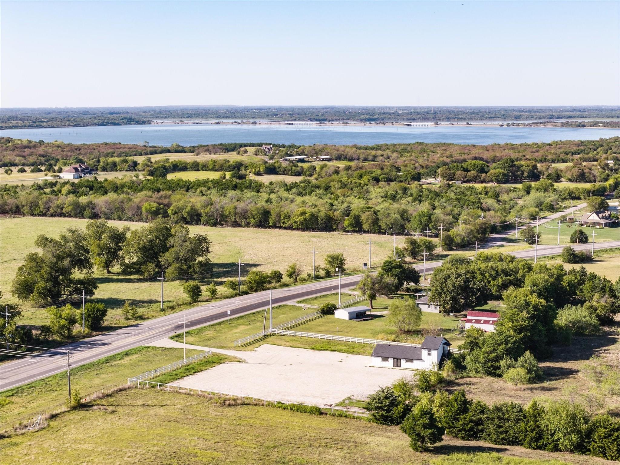 main property photo 31