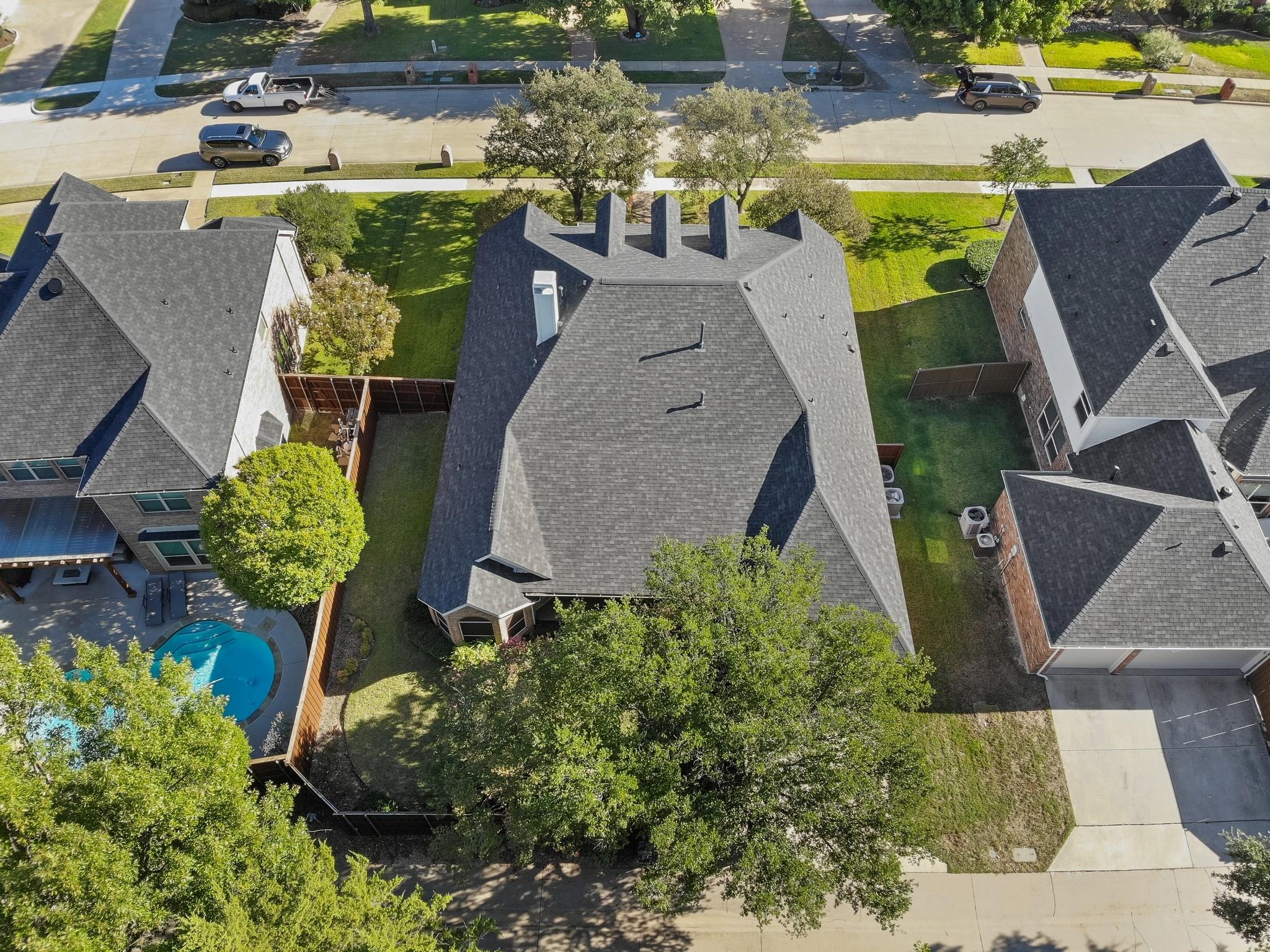 main property photo 32