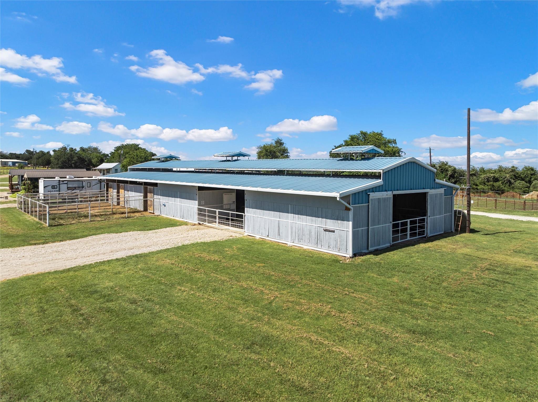 main property photo 27
