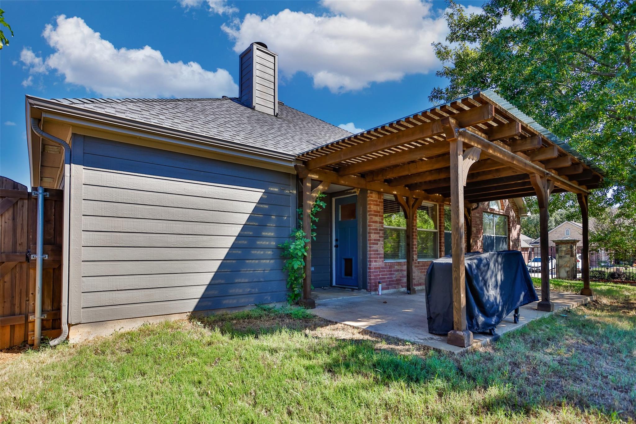 main property photo 35
