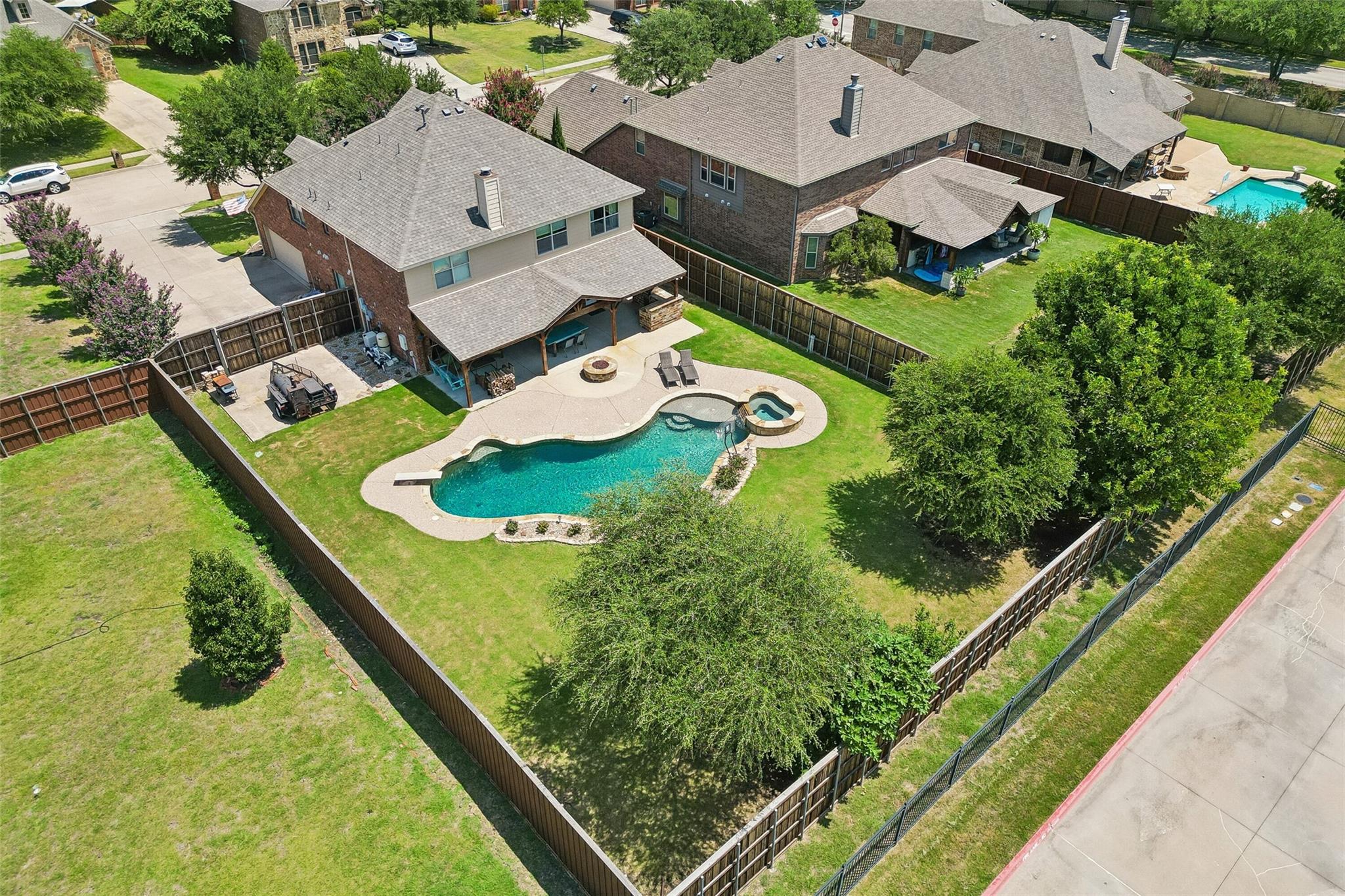 main property photo 3