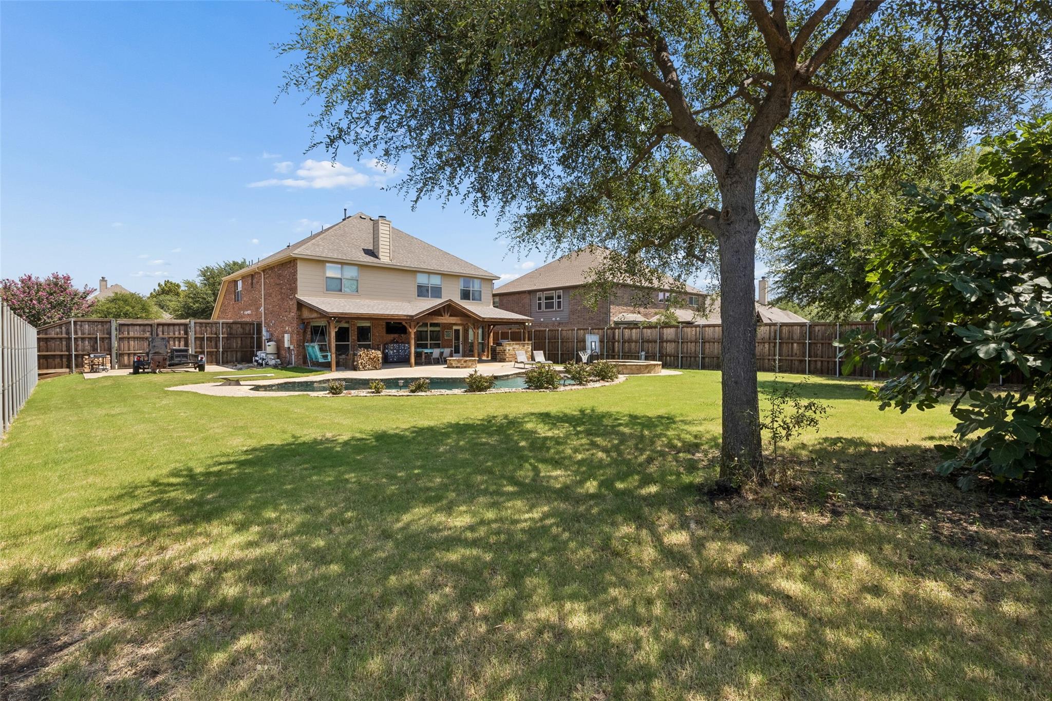 main property photo 38