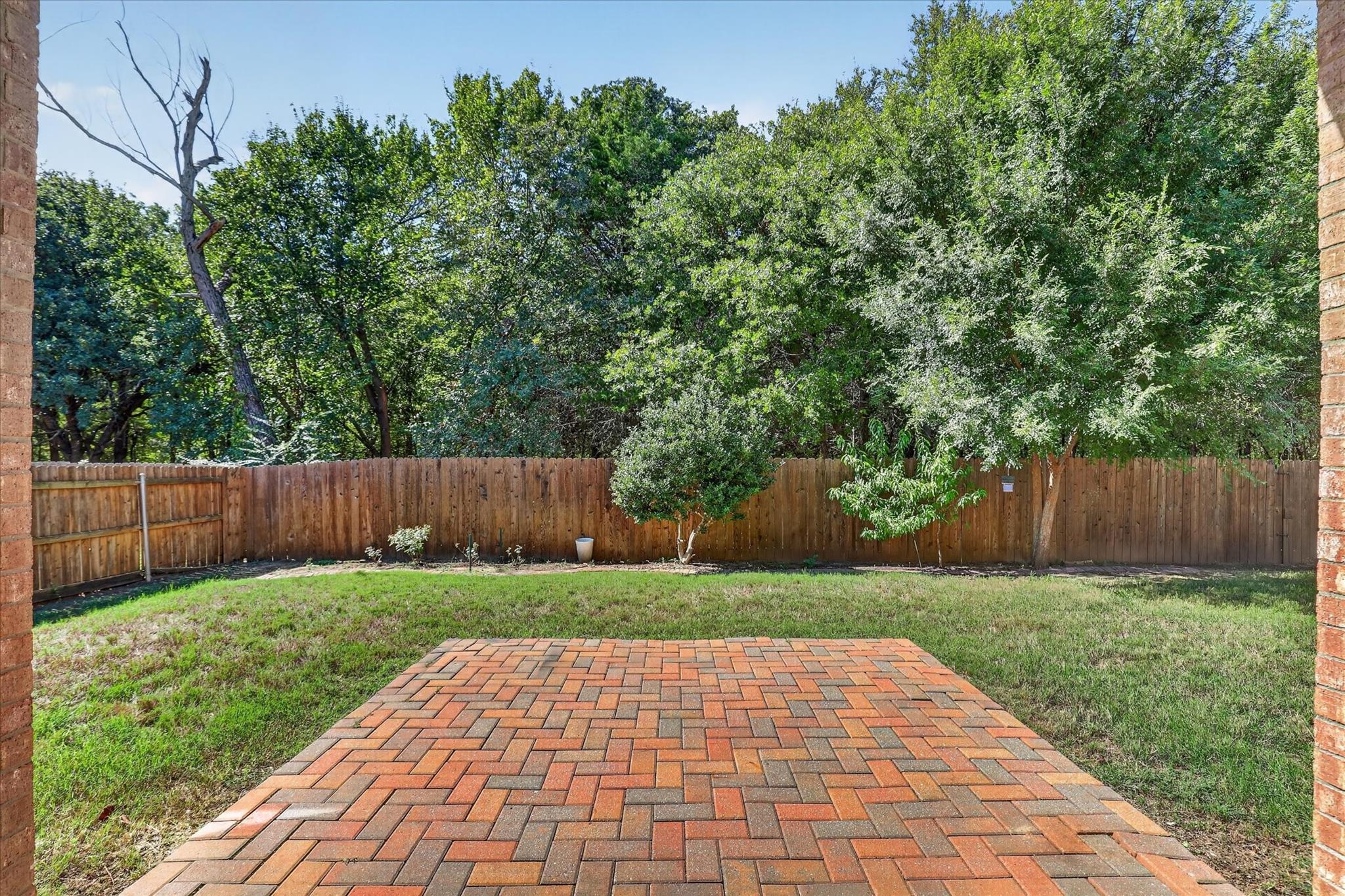 main property photo 33