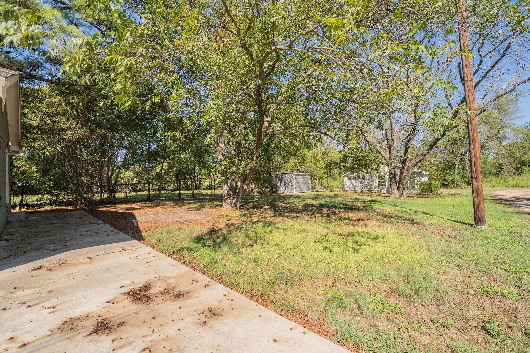 main property photo 29