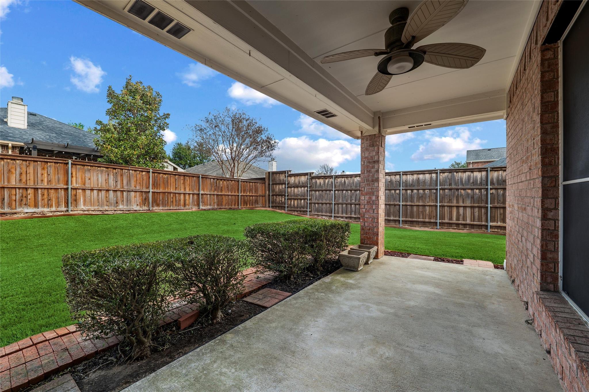 main property photo 24