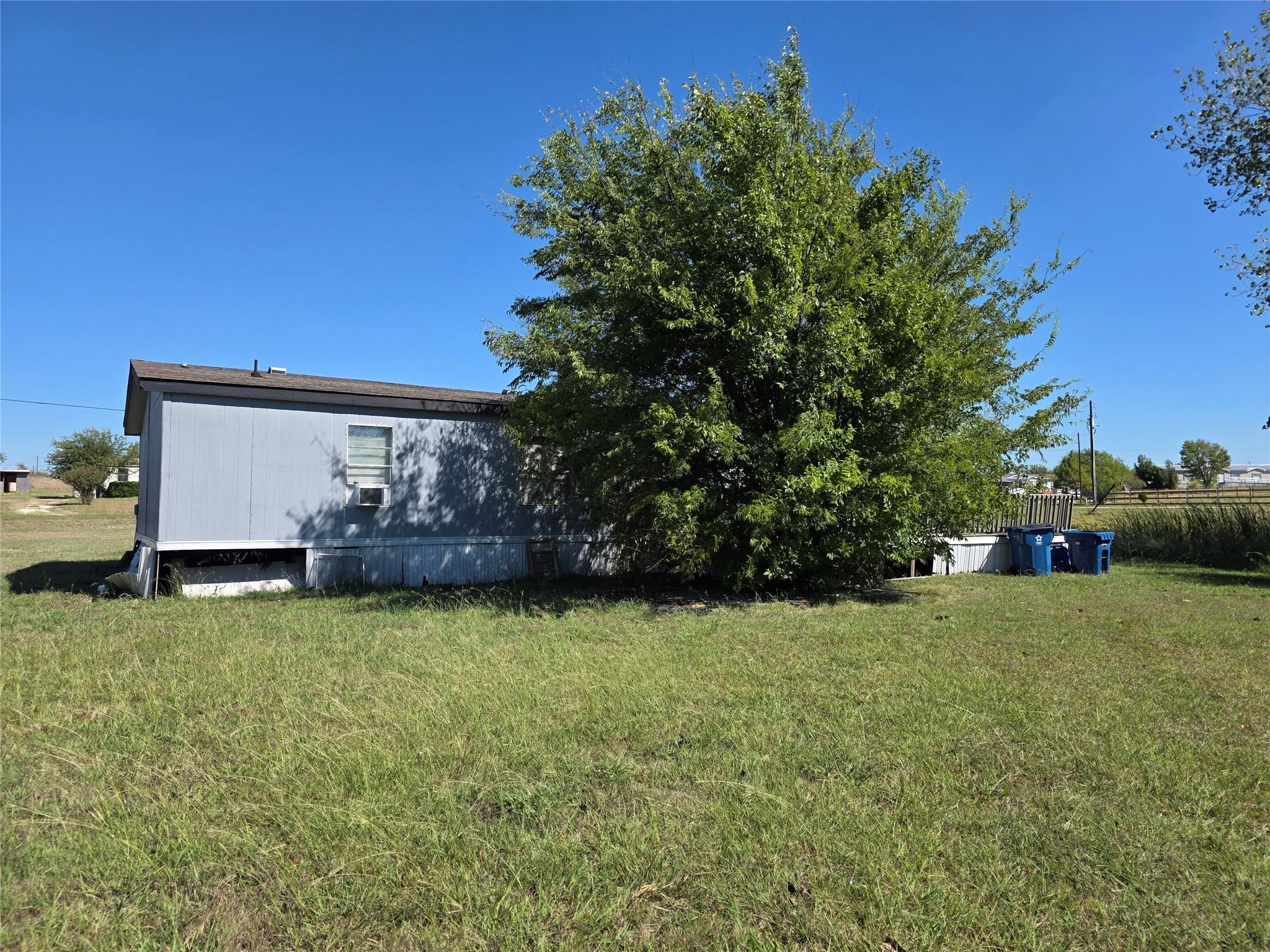 main property photo 13