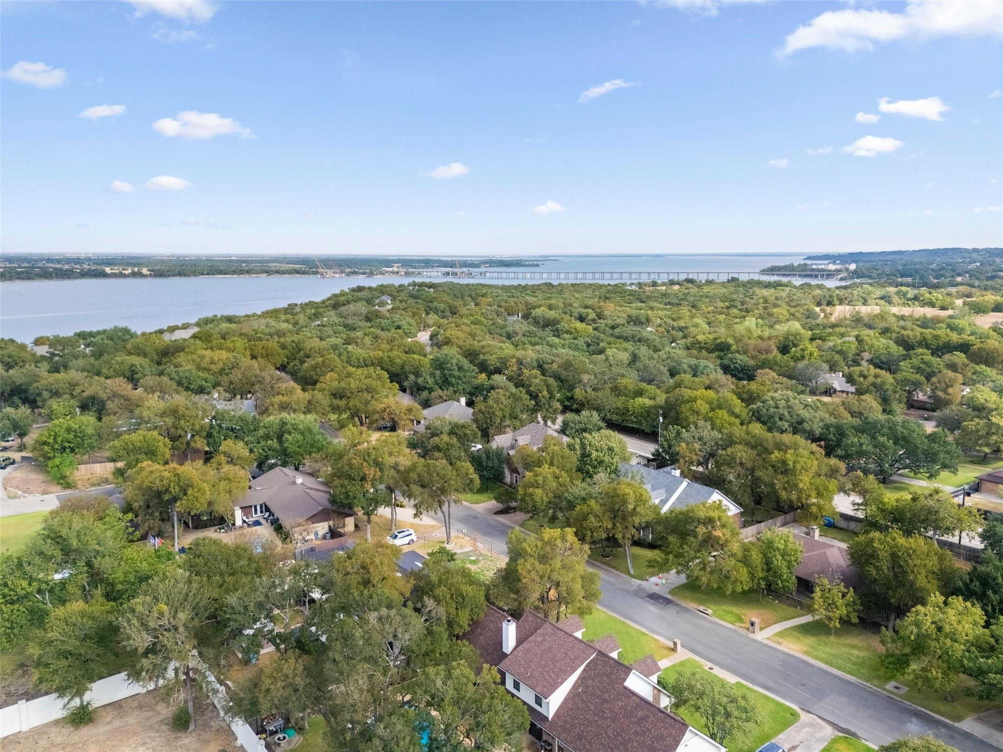 main property photo 32