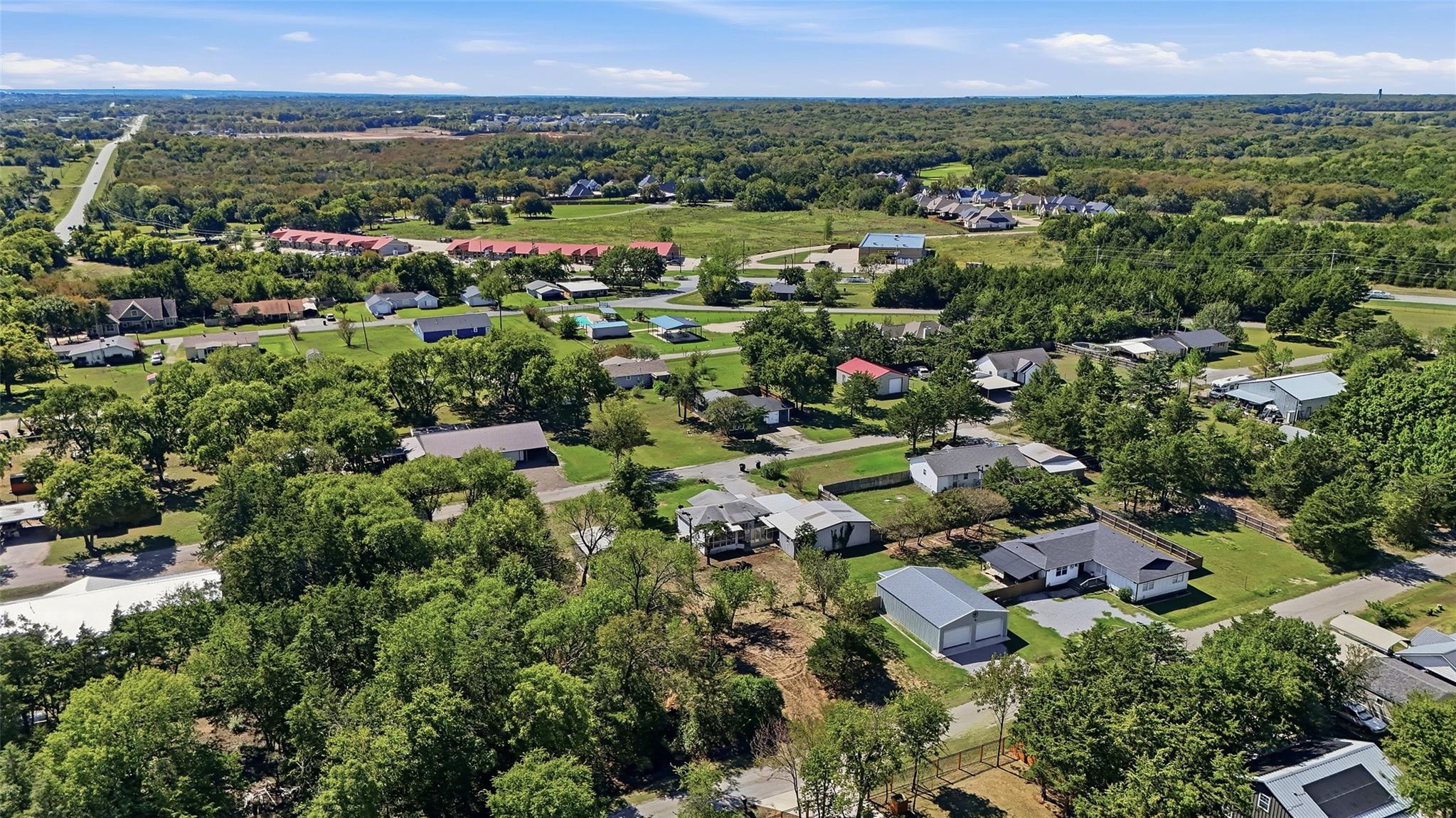 main property photo 27