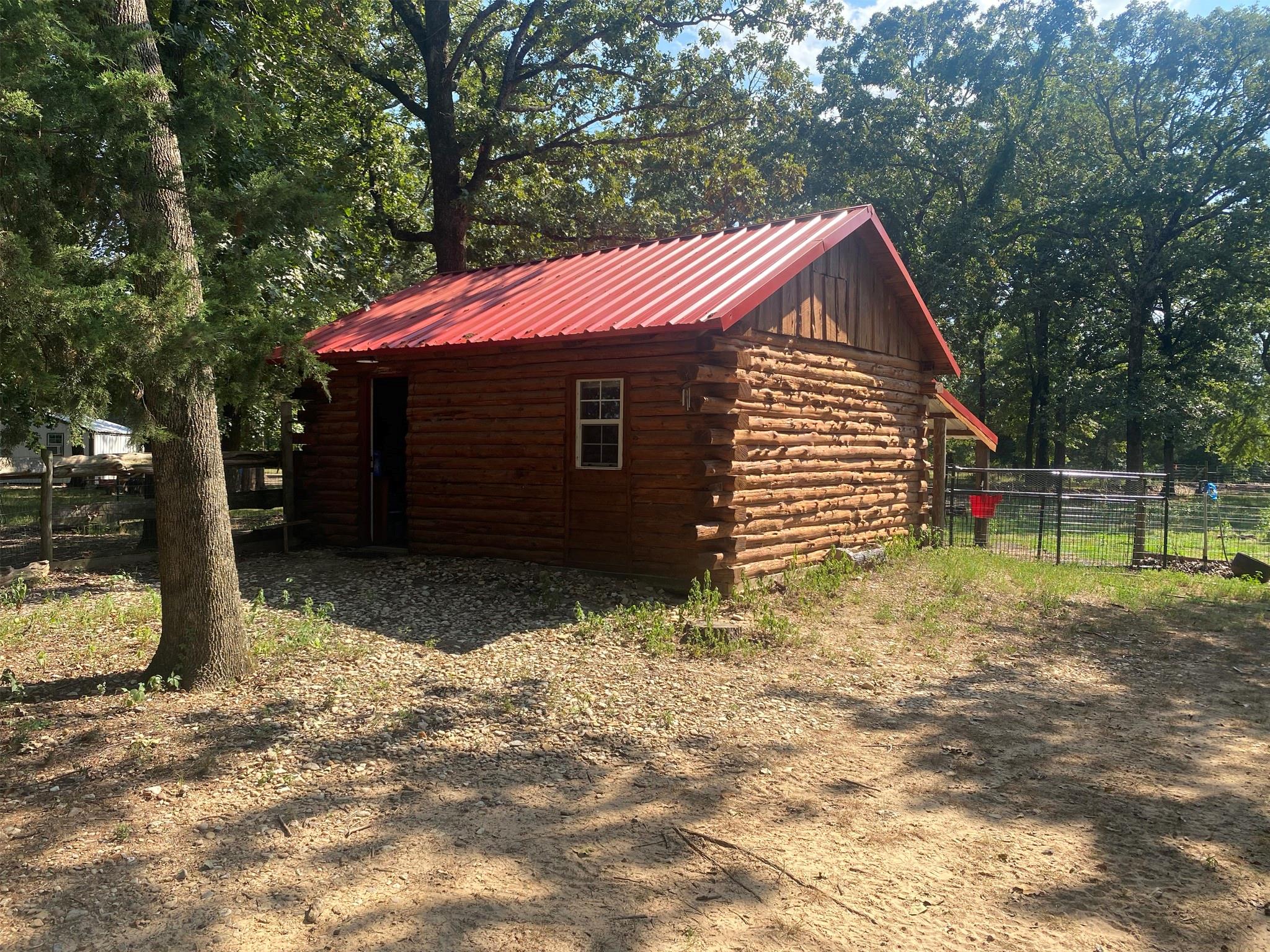 main property photo 31