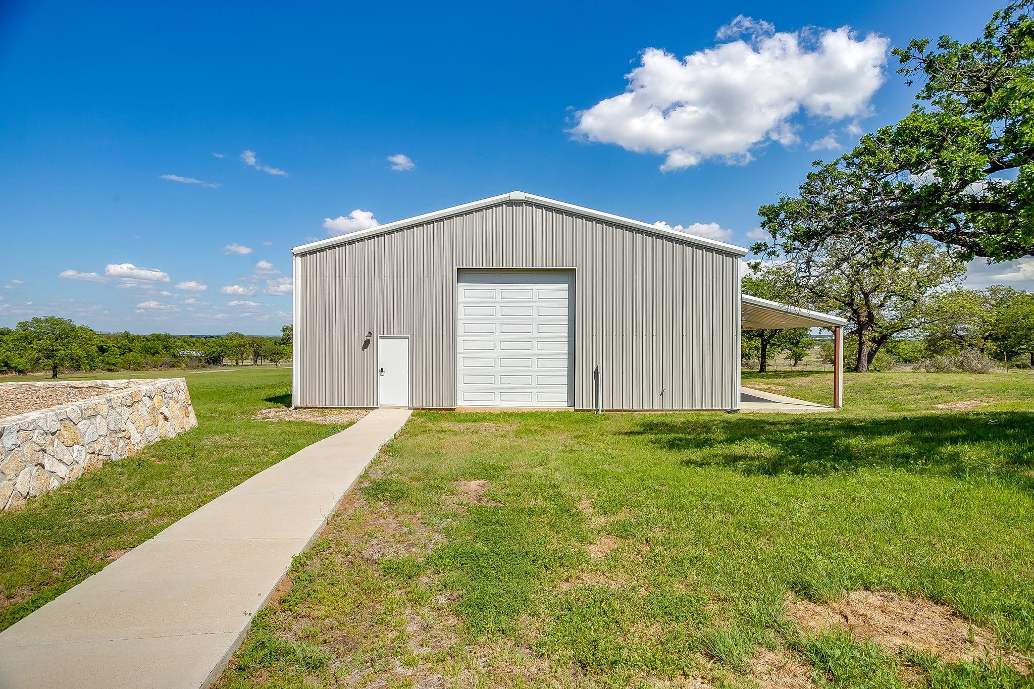 main property photo 30