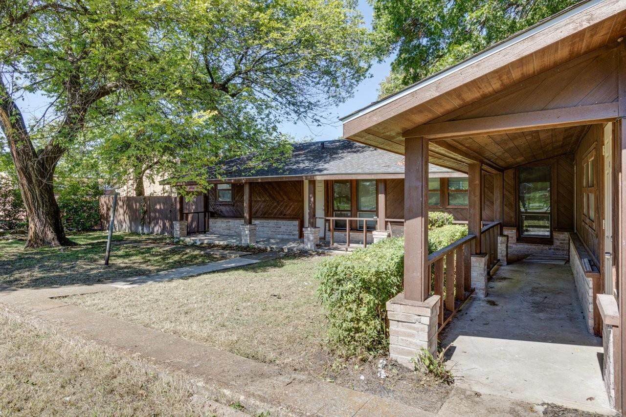 main property photo 5