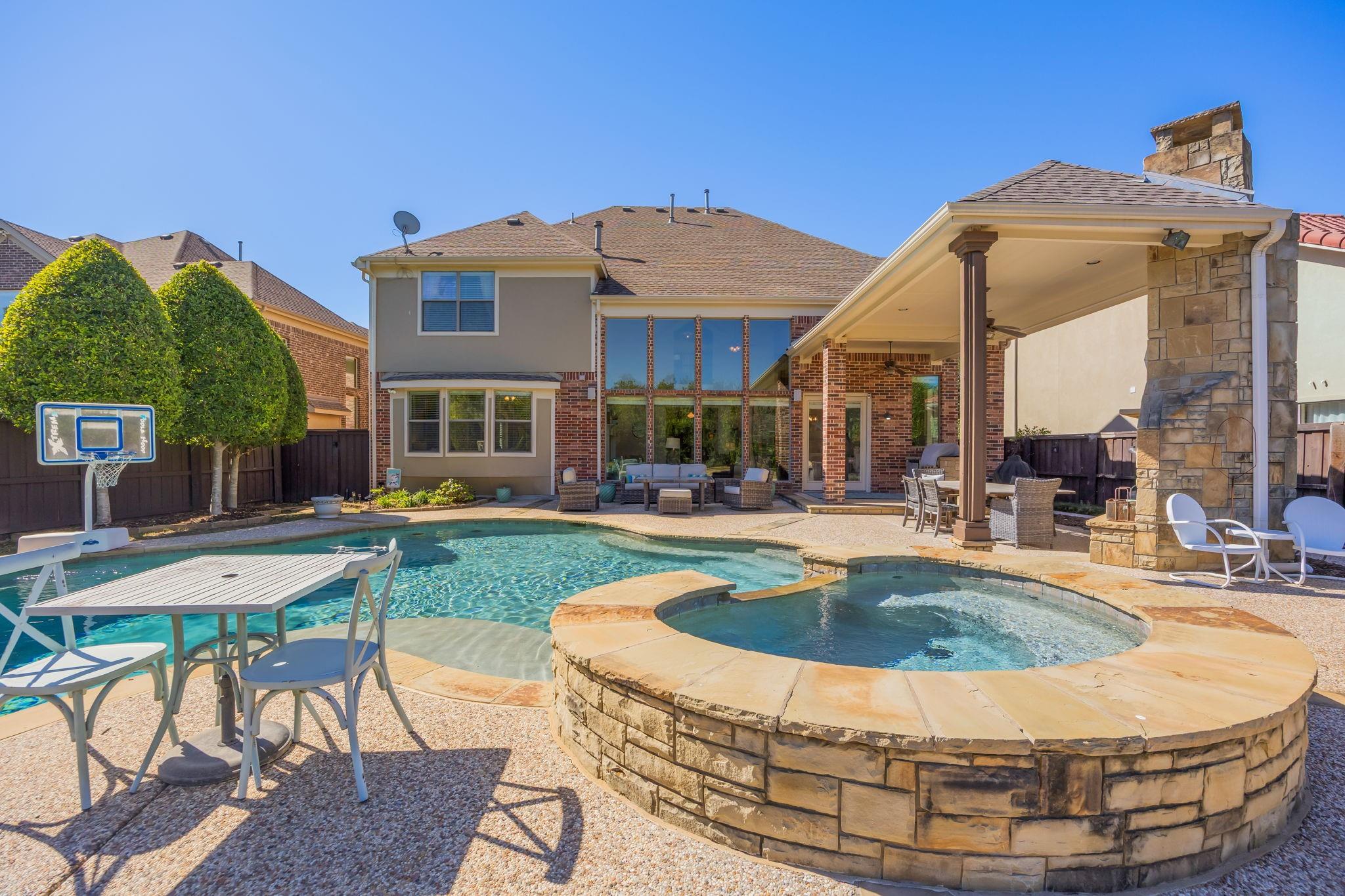 main property photo 31