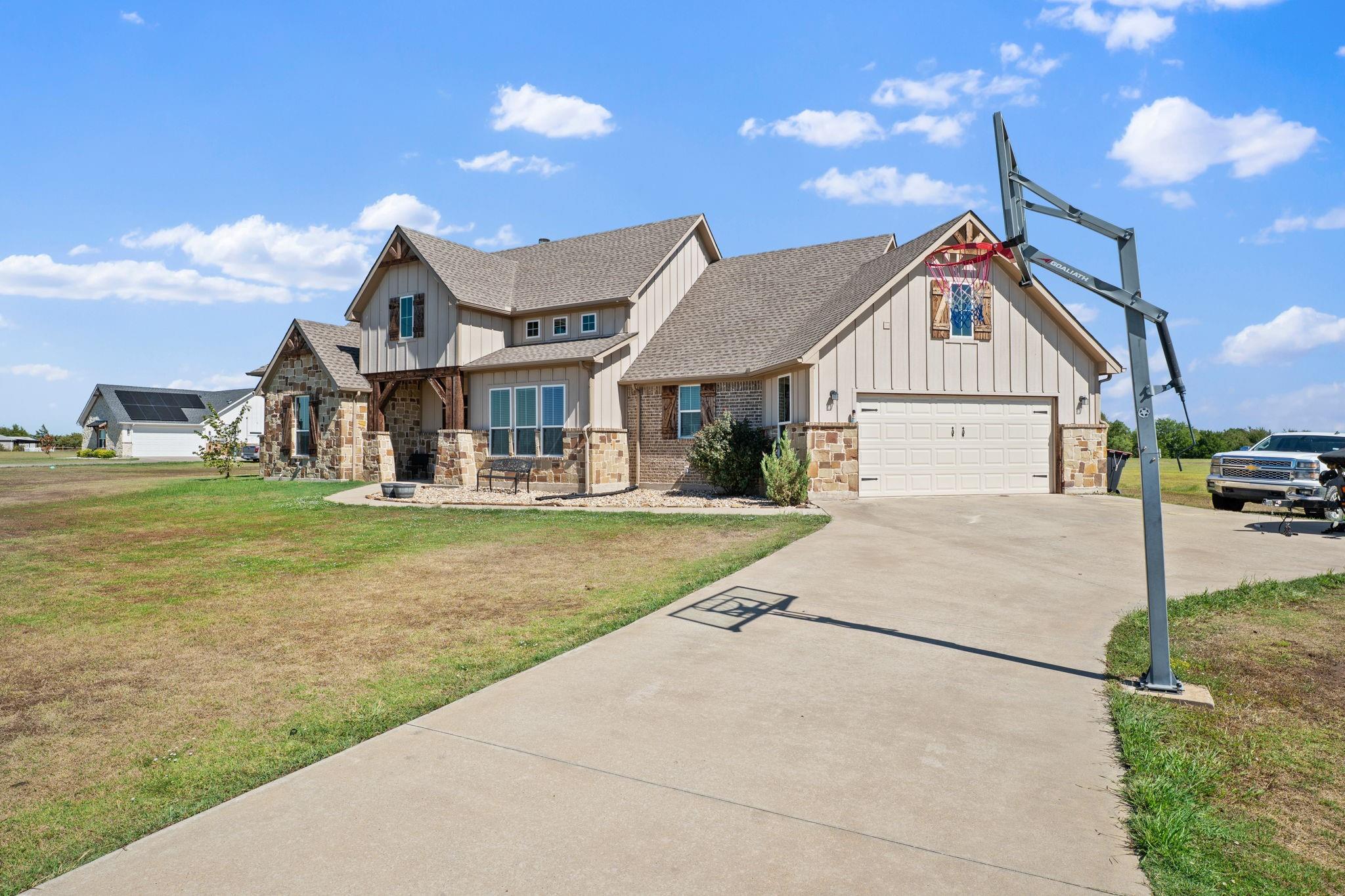 main property photo 35
