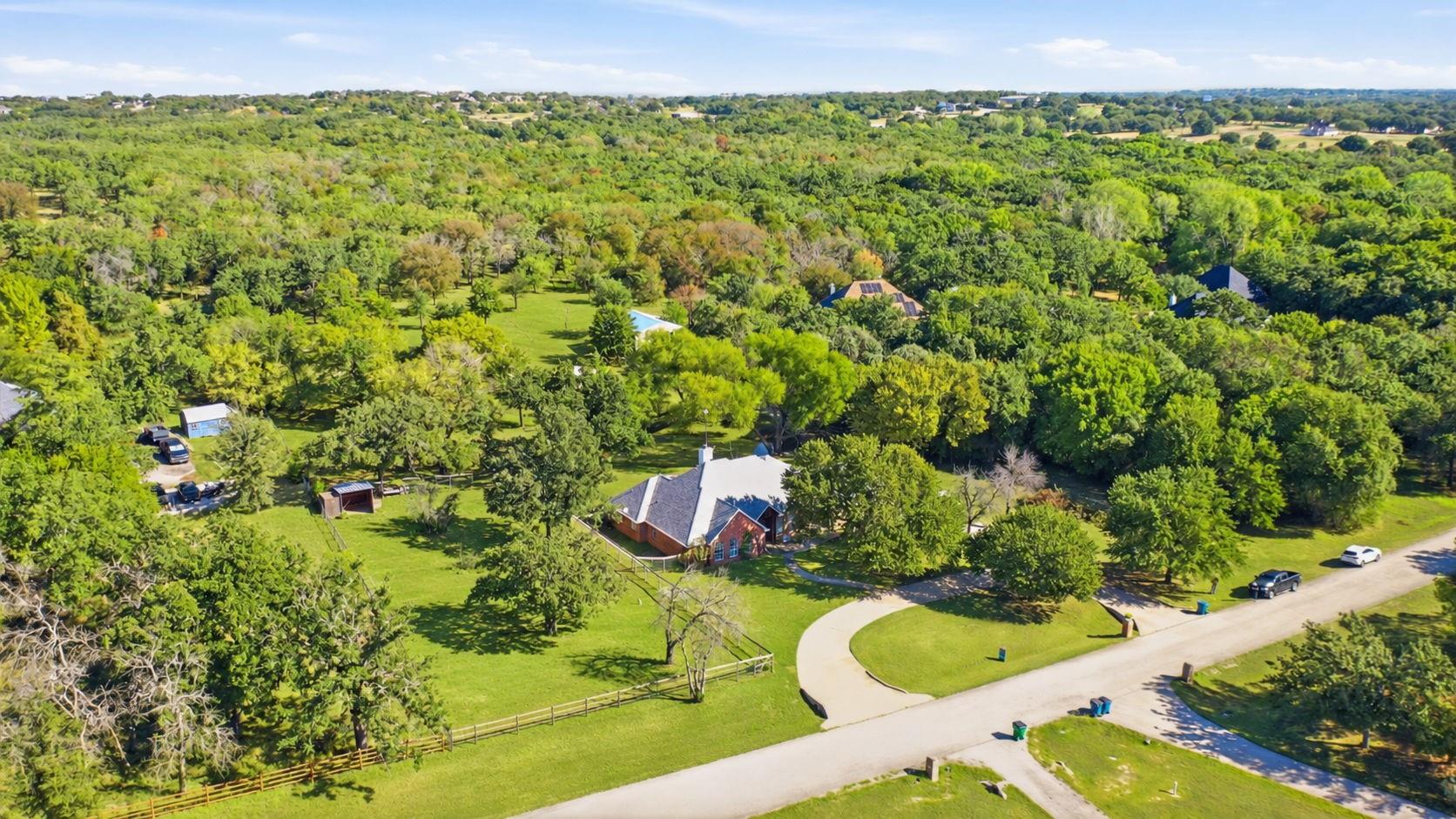 main property photo 32