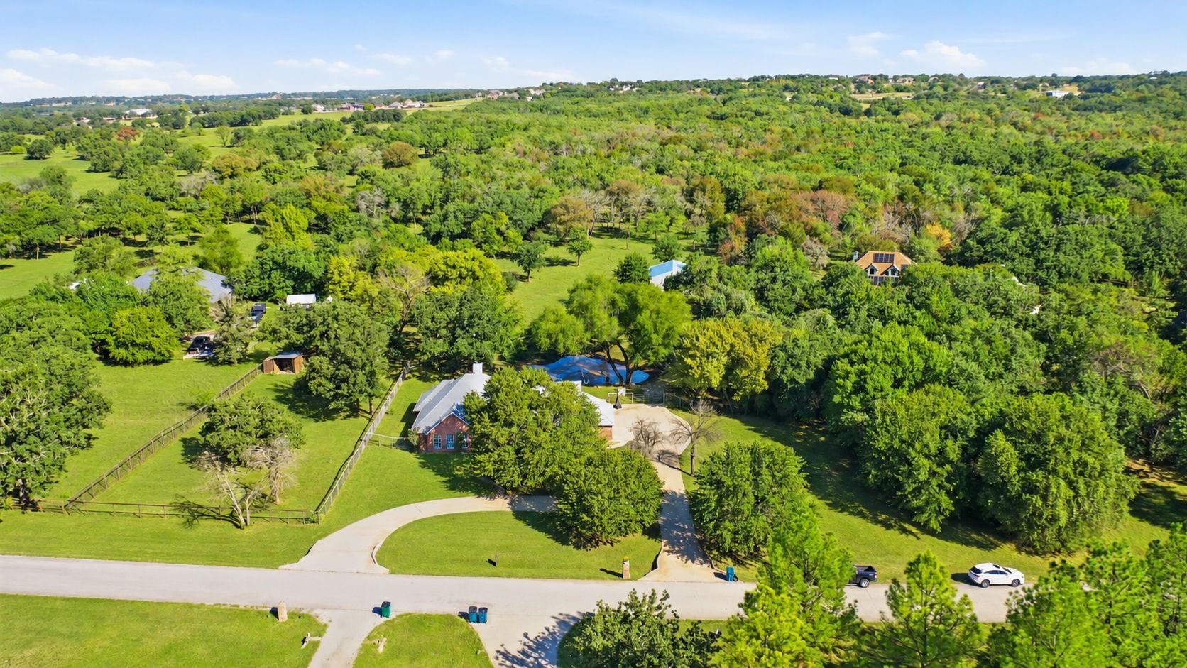 main property photo 33